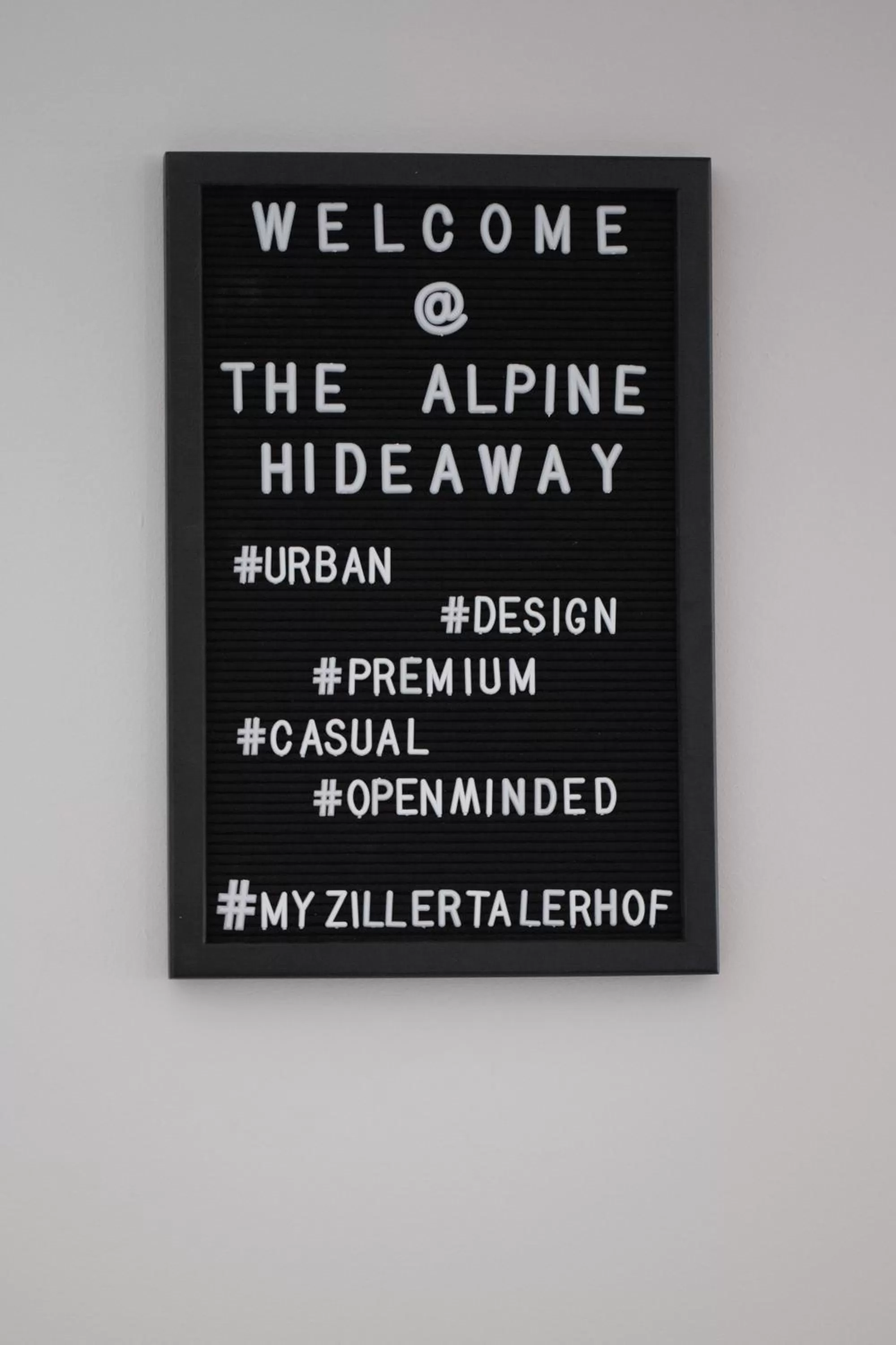 Lobby or reception in Alpine Hideaway ZILLERTALERHOF - 4 Sterne Superior