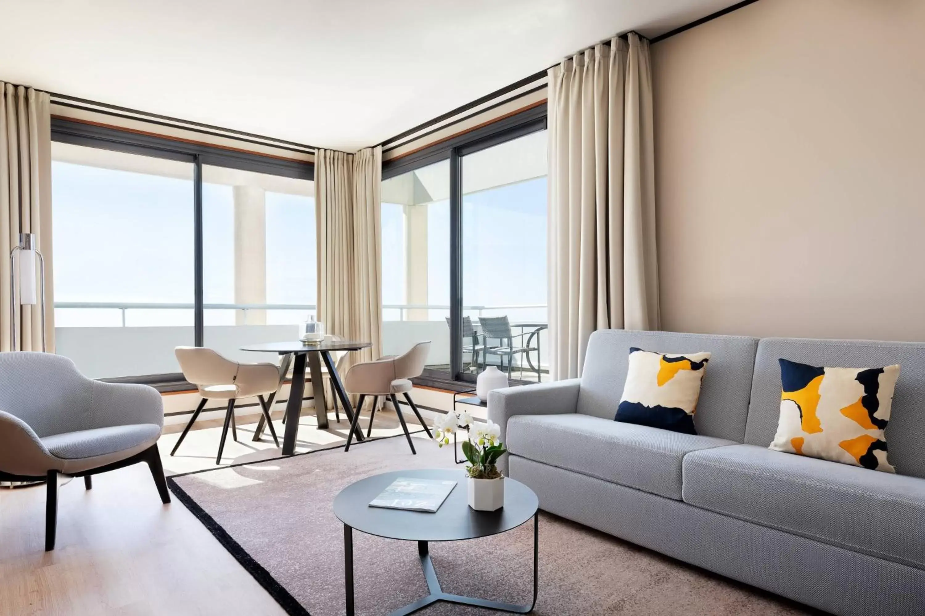 Living room, Seating Area in Riviera Marriott Hotel La Porte De Monaco