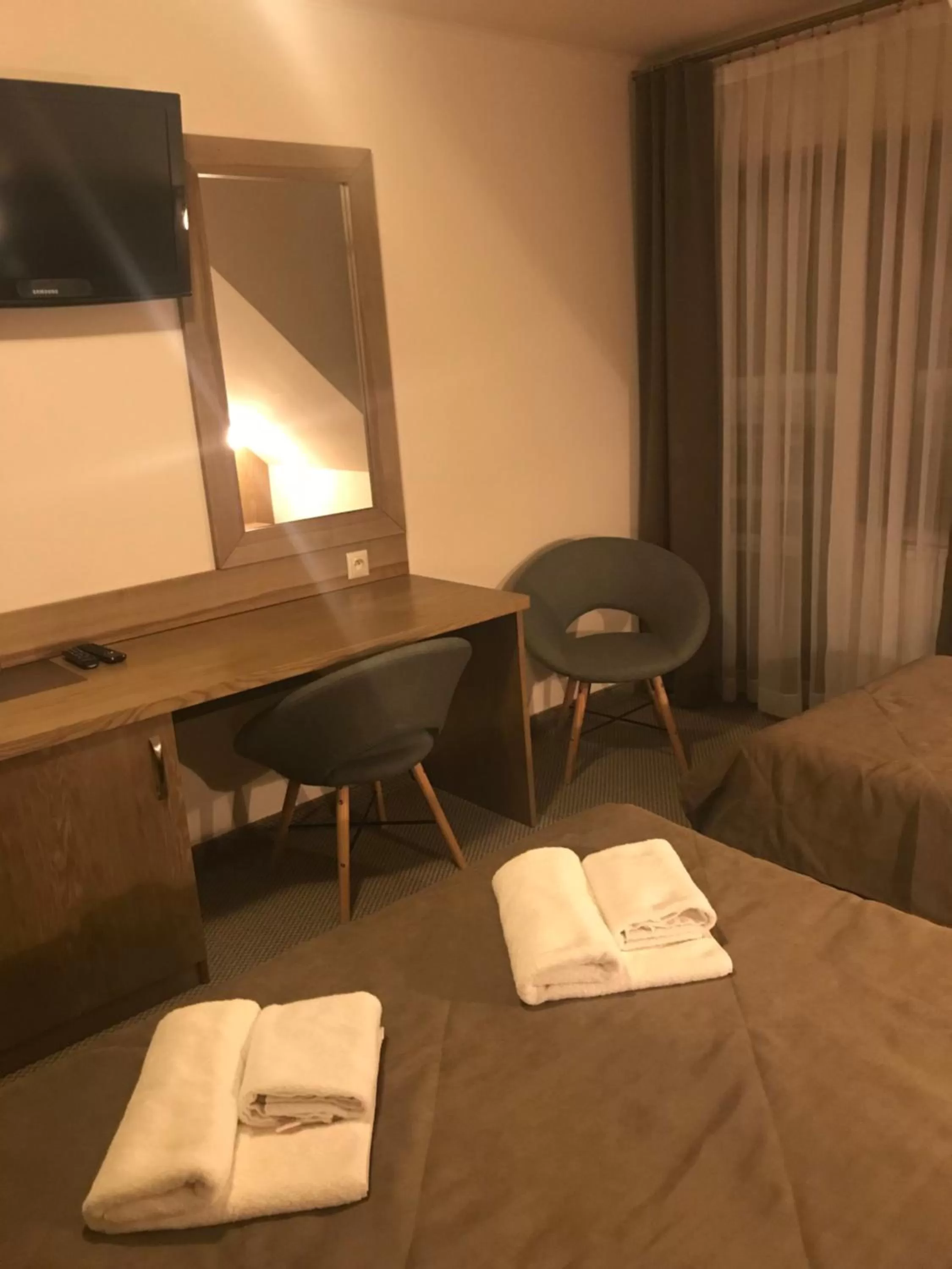 TV/Entertainment Center in Zajazd Białczański Dom Wypoczynkowy Restauracja