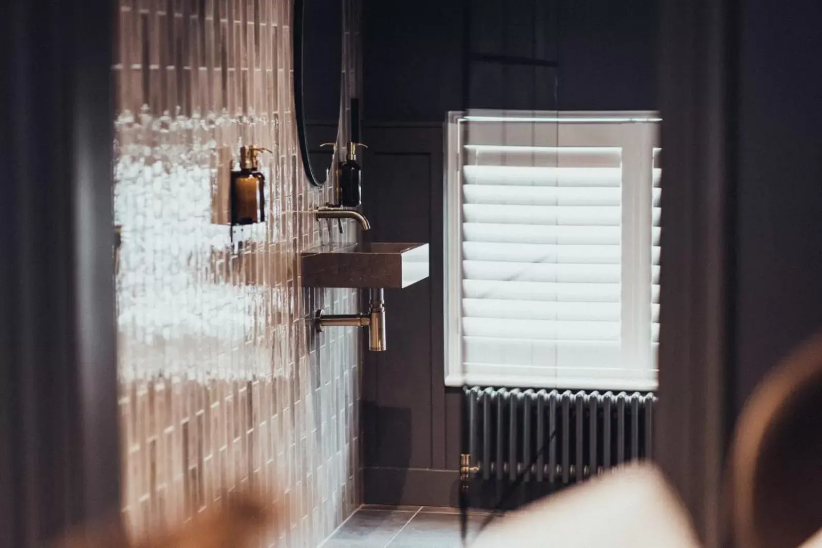 Bathroom in The Silk Rooms, at The Freemasons Inn