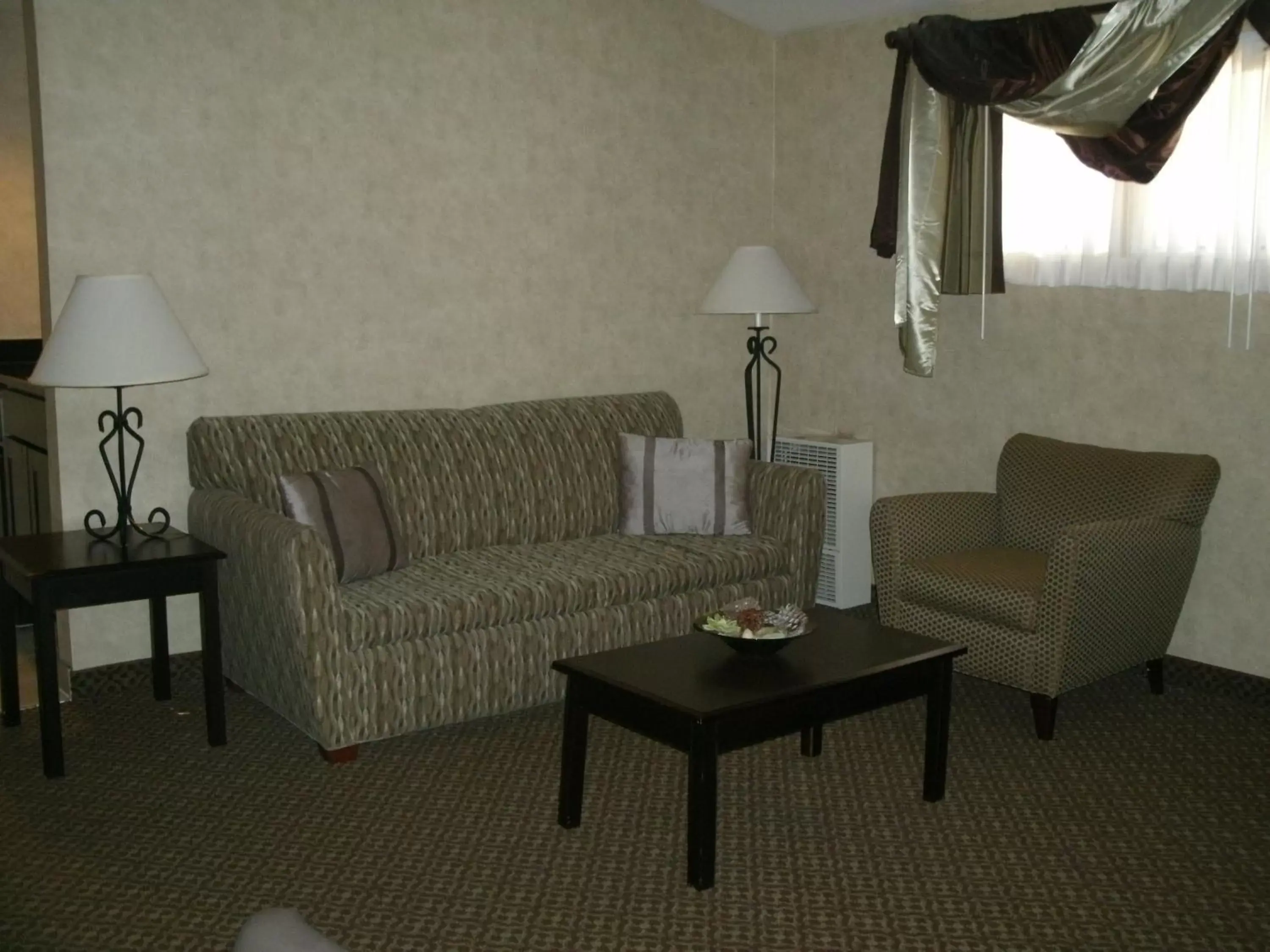 Living room, Seating Area in Rosedale Inn
