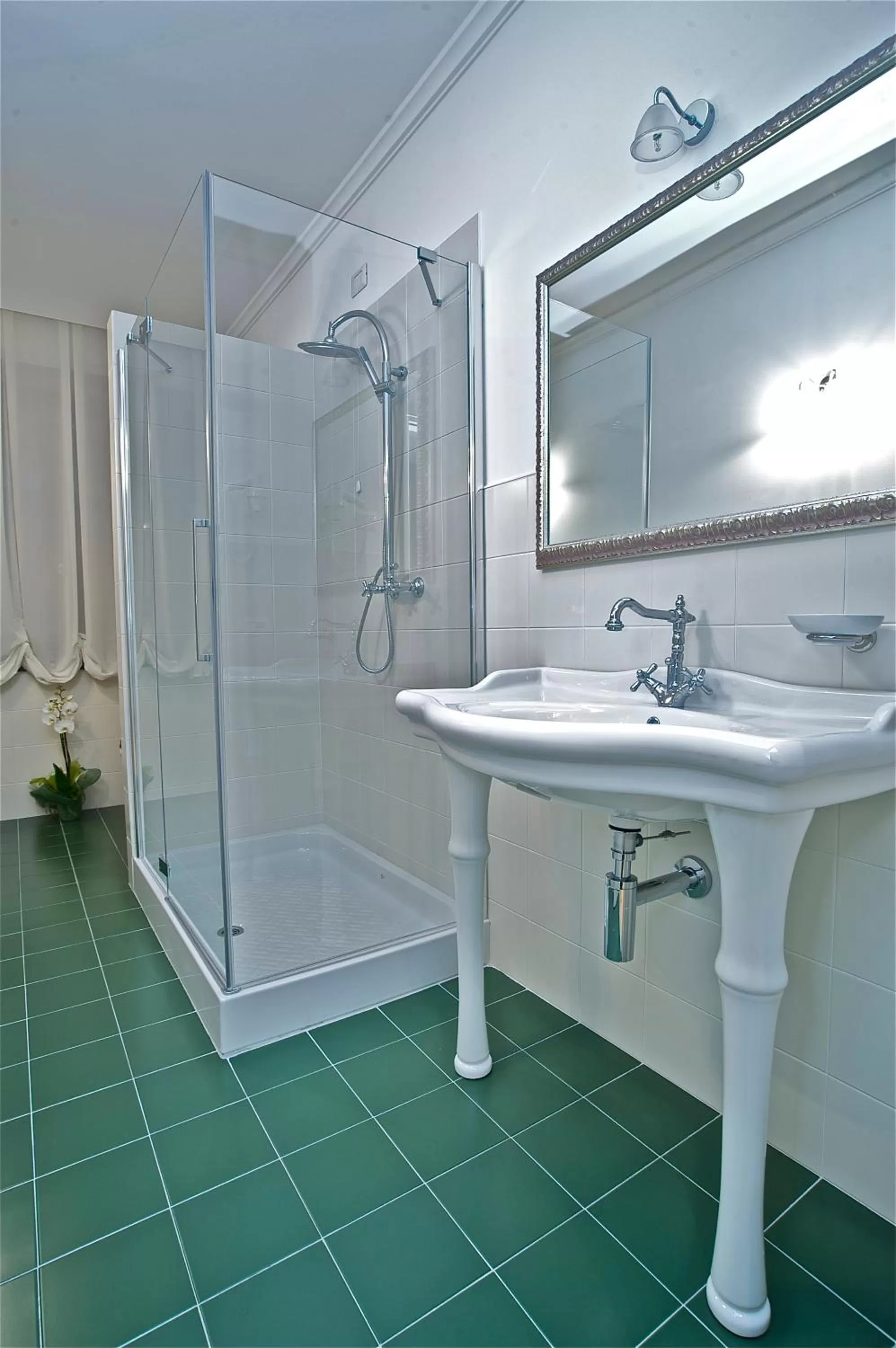 Bathroom in Design Suite Tirano