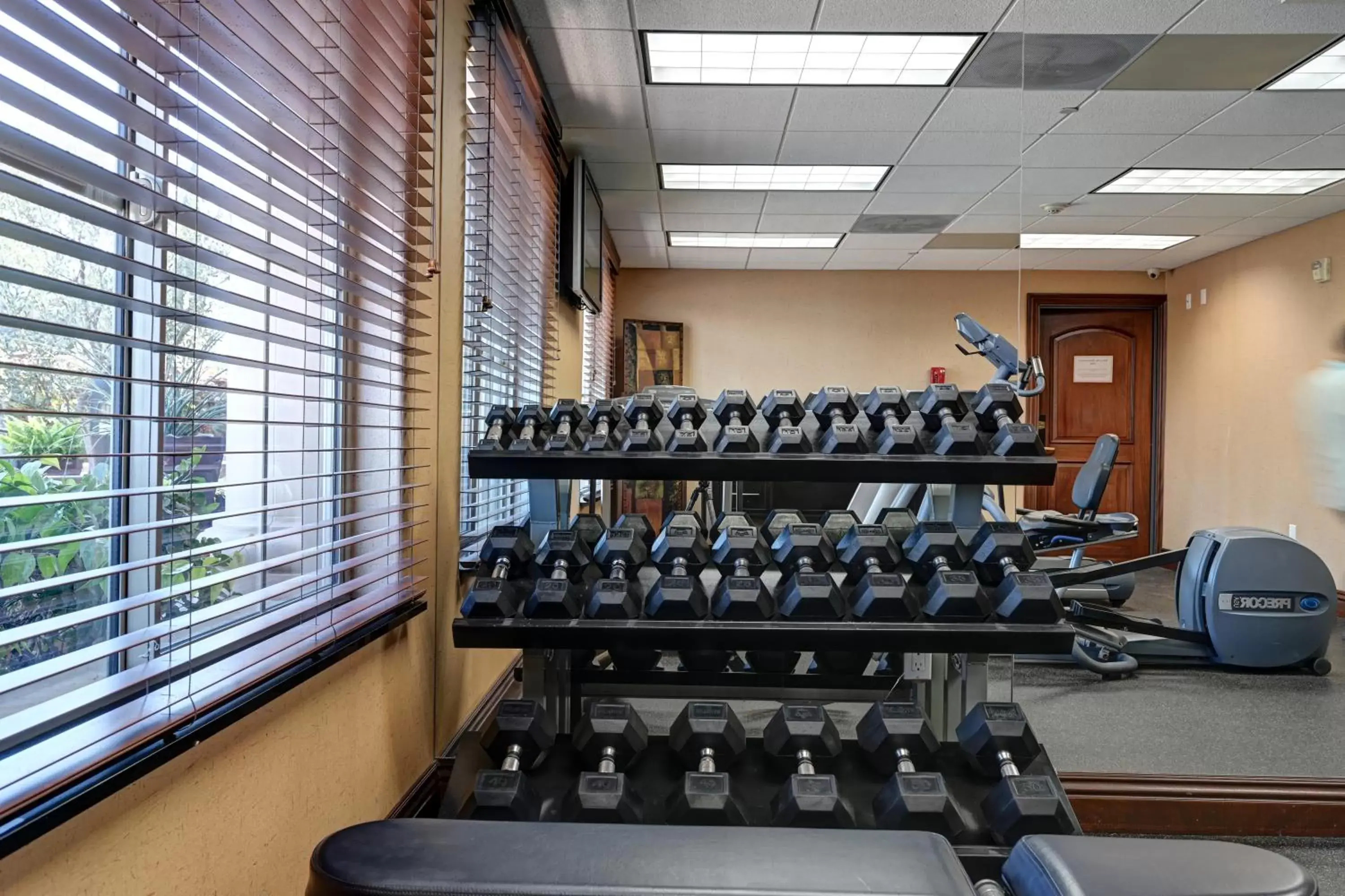 Fitness centre/facilities, Fitness Center/Facilities in La Bellasera Hotel And Suites