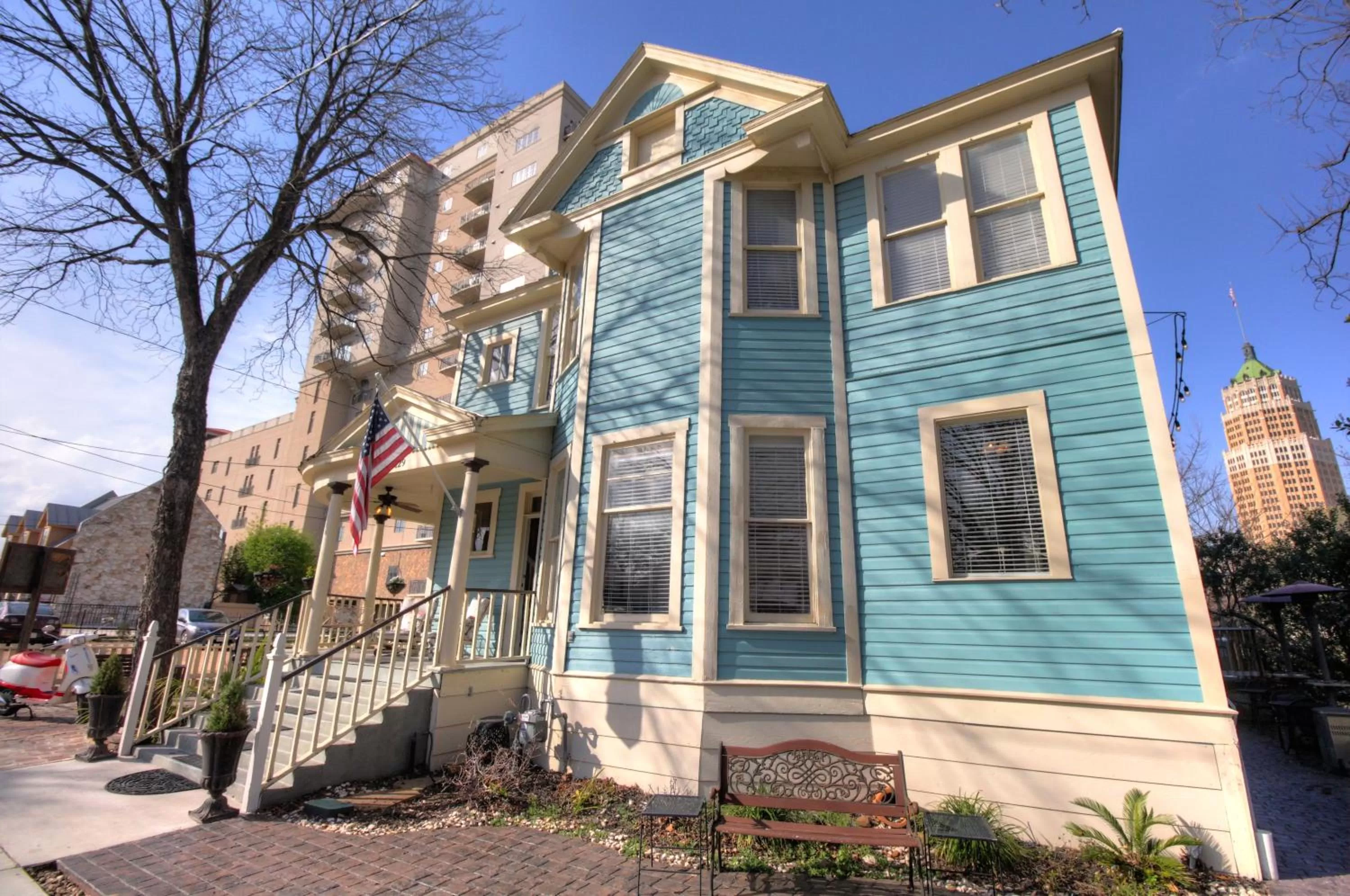 Property building in Inn on the Riverwalk