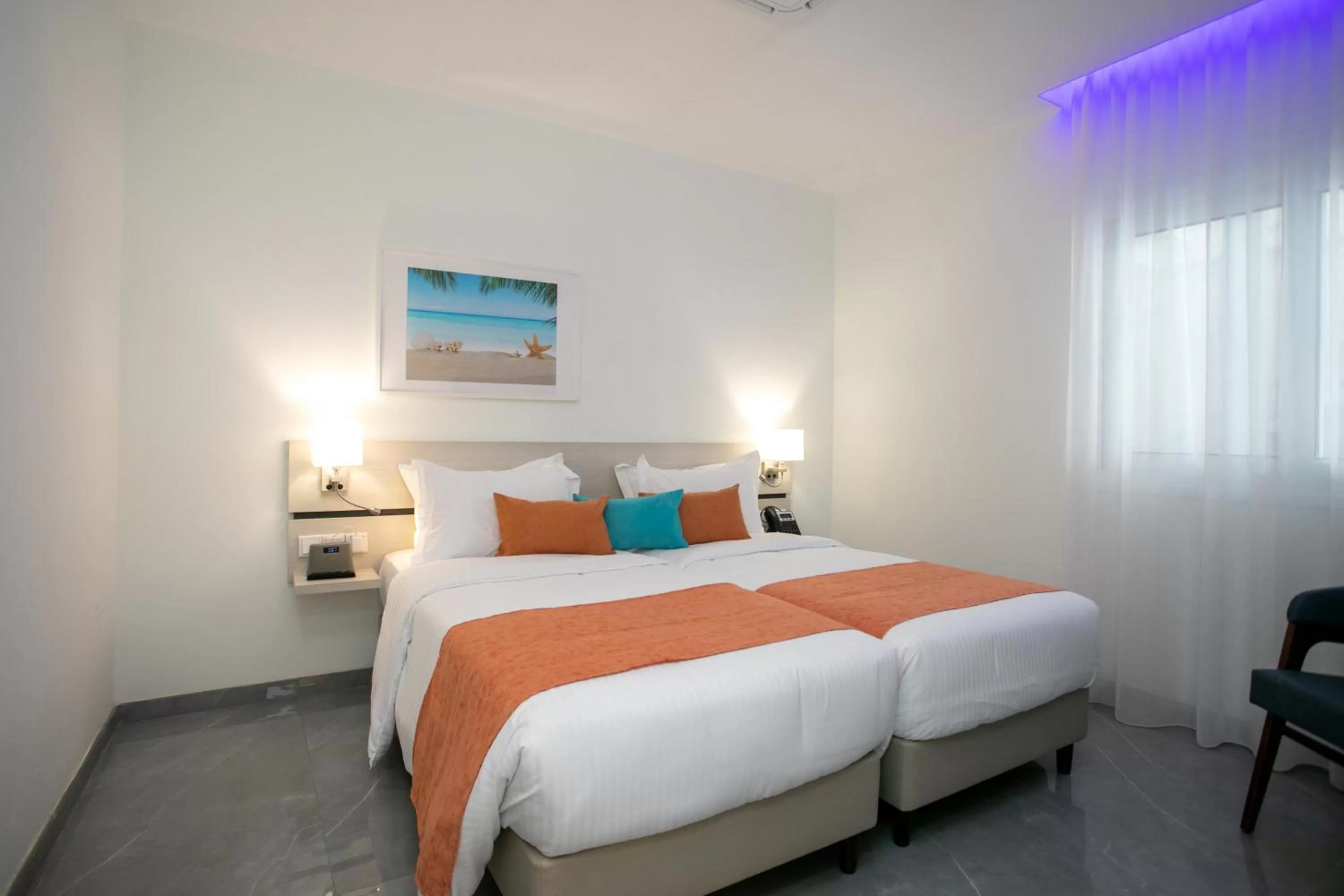 Bed in Best Western Plus Larco Hotel