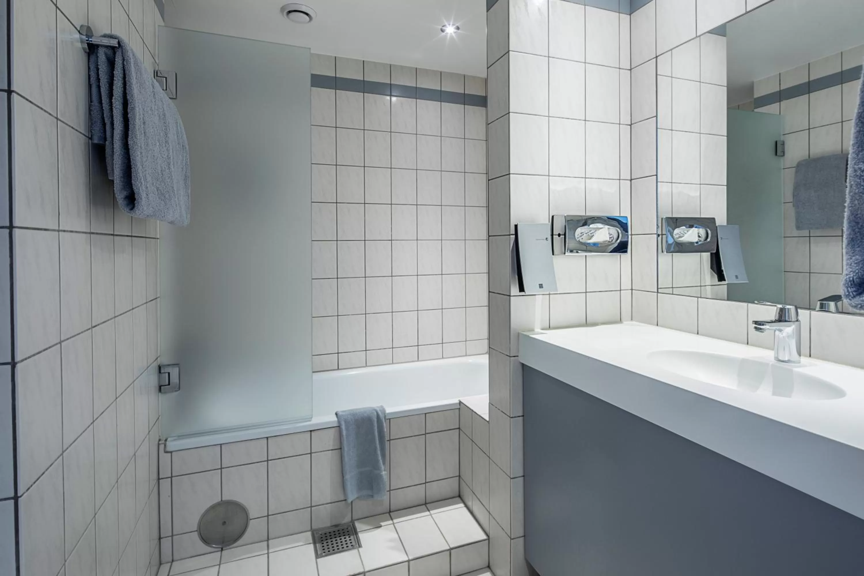 Bathroom in Best Western Plus Airport Hotel