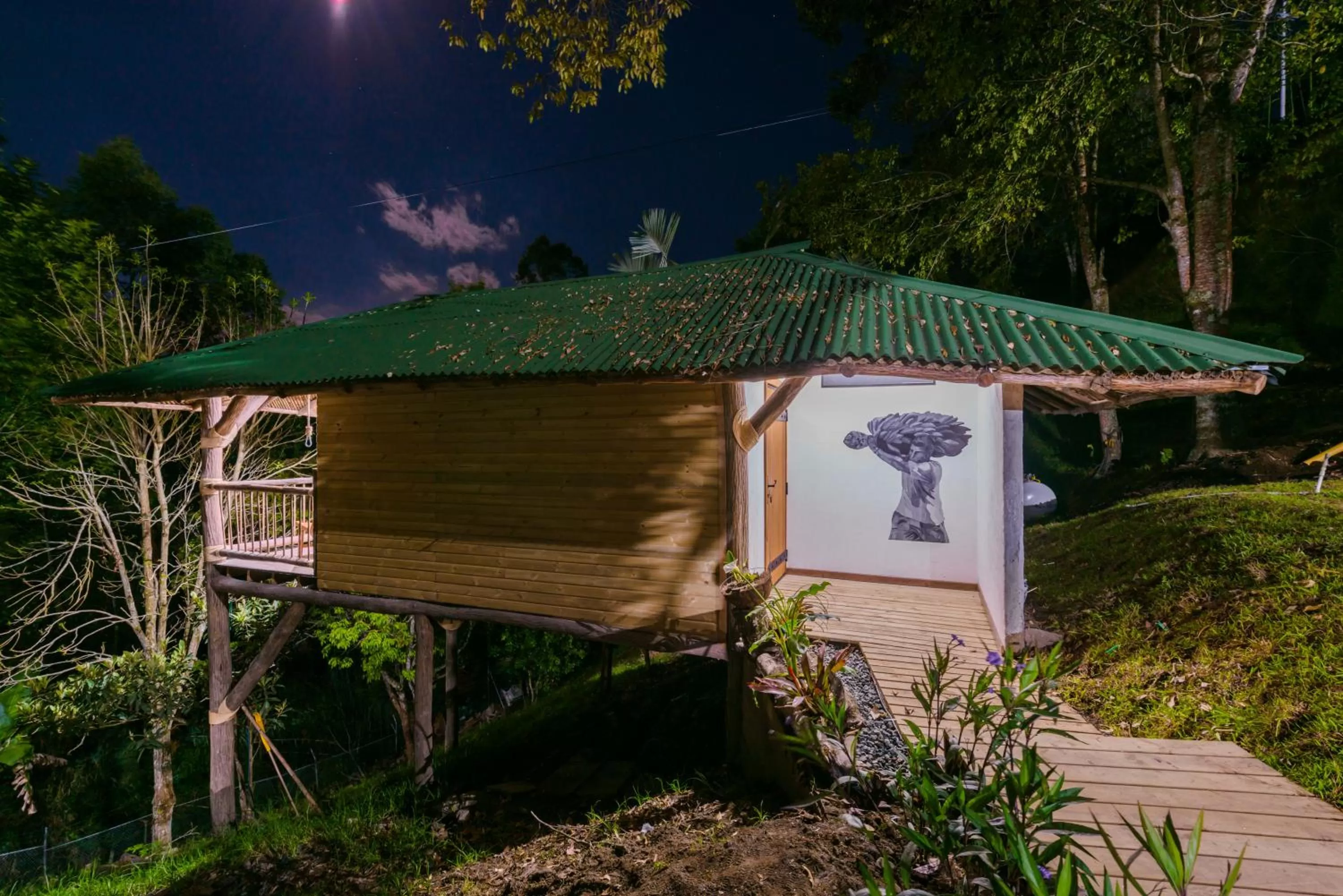 Night in Hotel Kawa Mountain Retreat