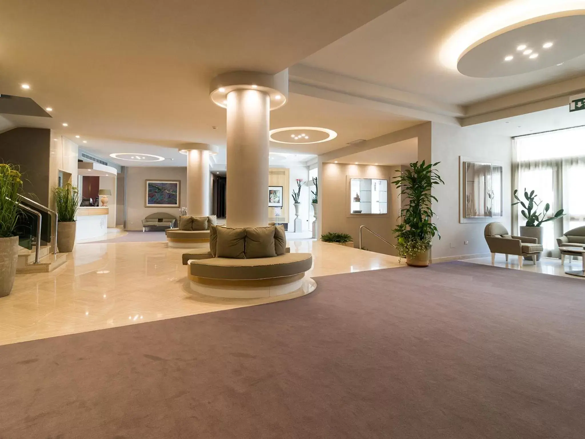 Lobby/Reception in President Park Hotel