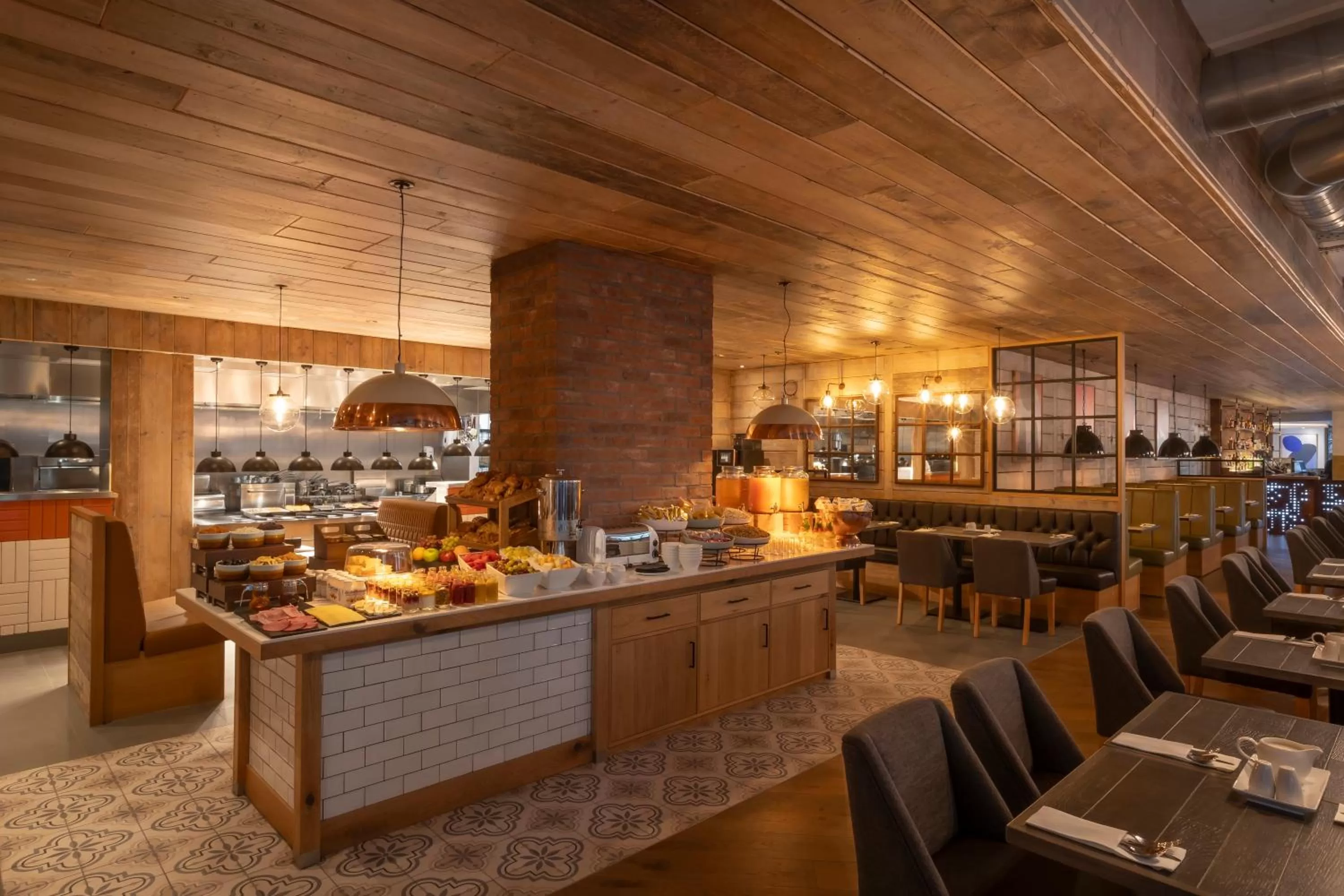 Breakfast in Maldron Hotel Finsbury Park, London