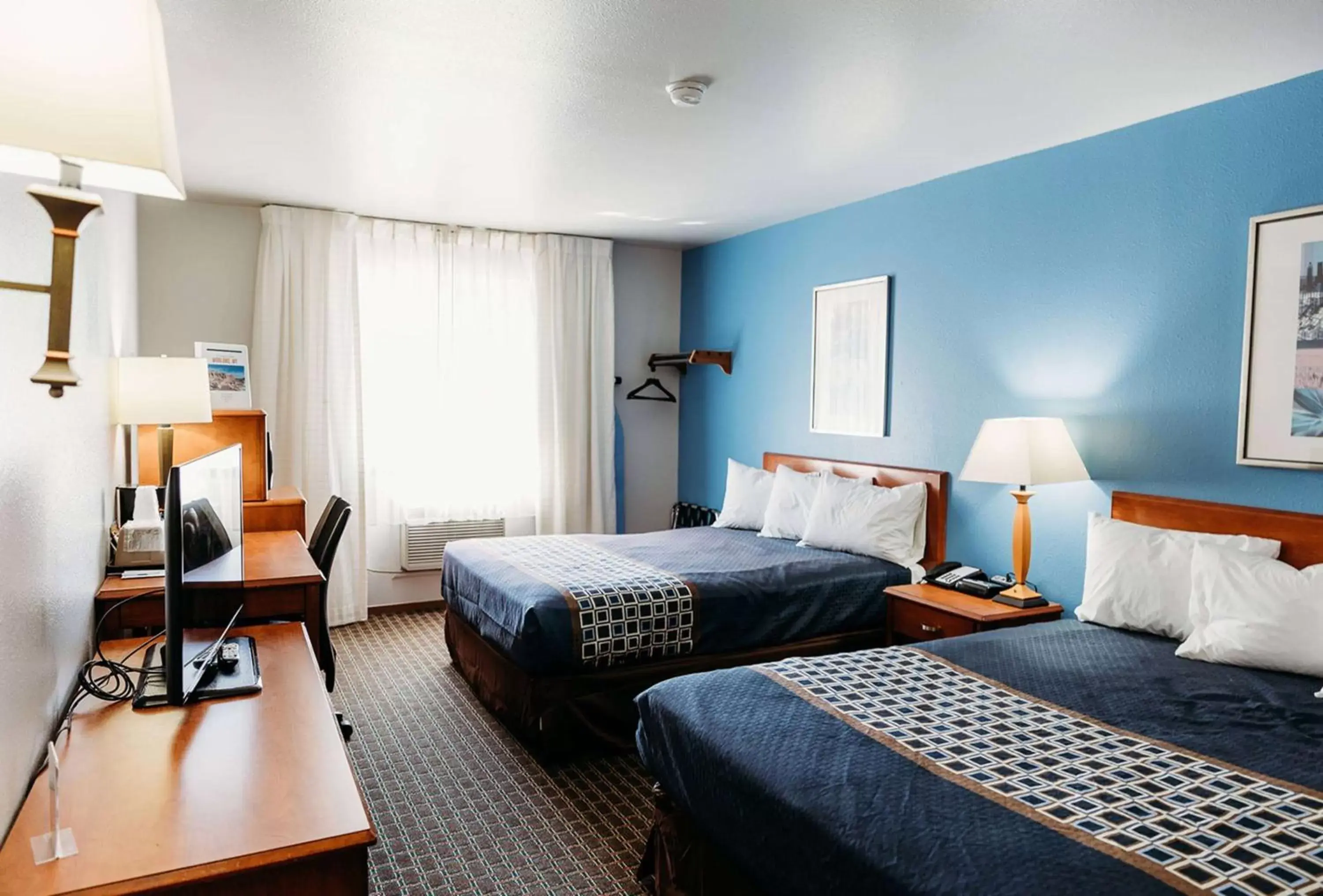 Photo of the whole room, Bed in Travelodge by Wyndham Worland