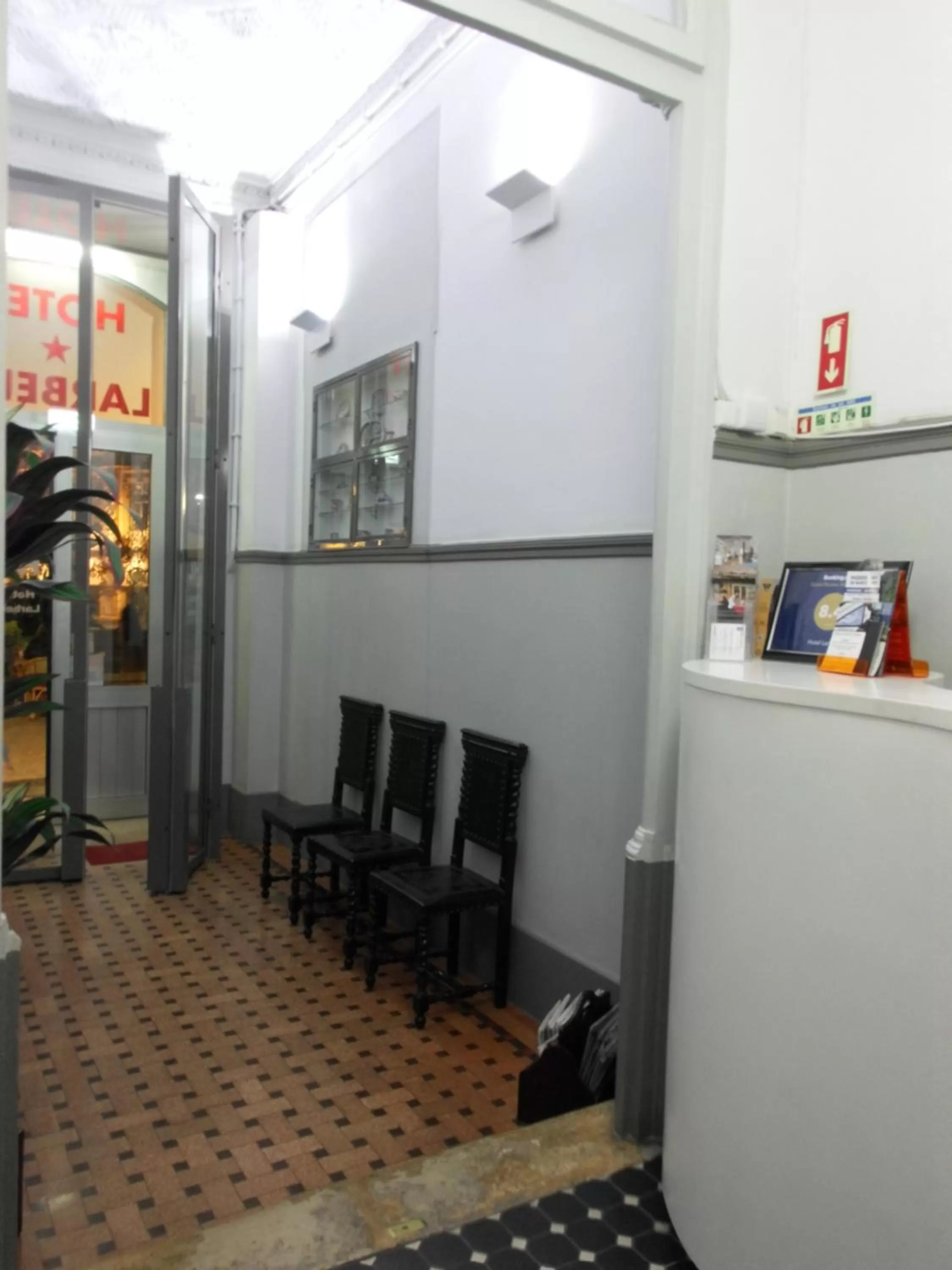 Lobby/Reception in Hotel Larbelo