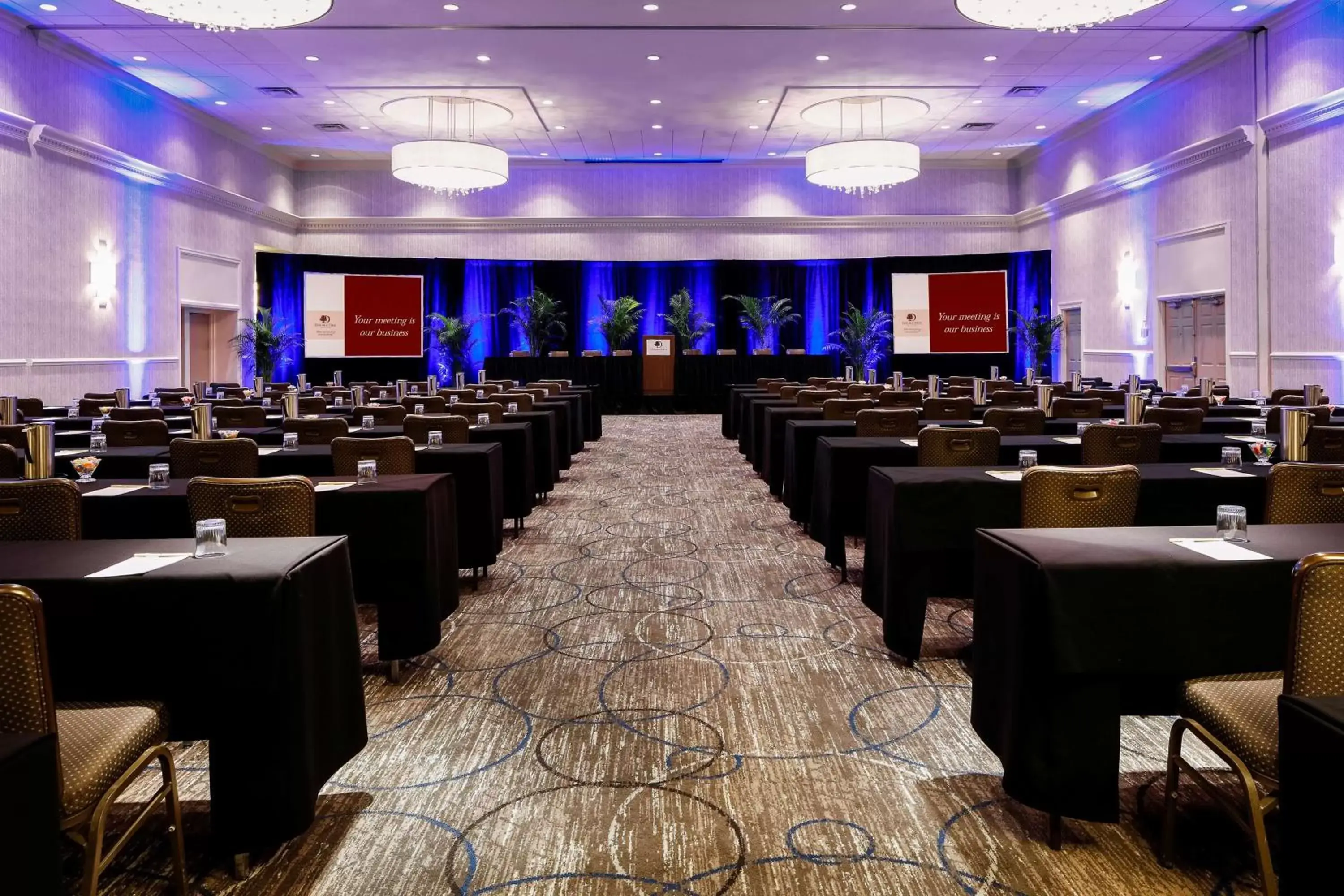 Meeting/conference room in DoubleTree by Hilton Jacksonville Riverfront, FL