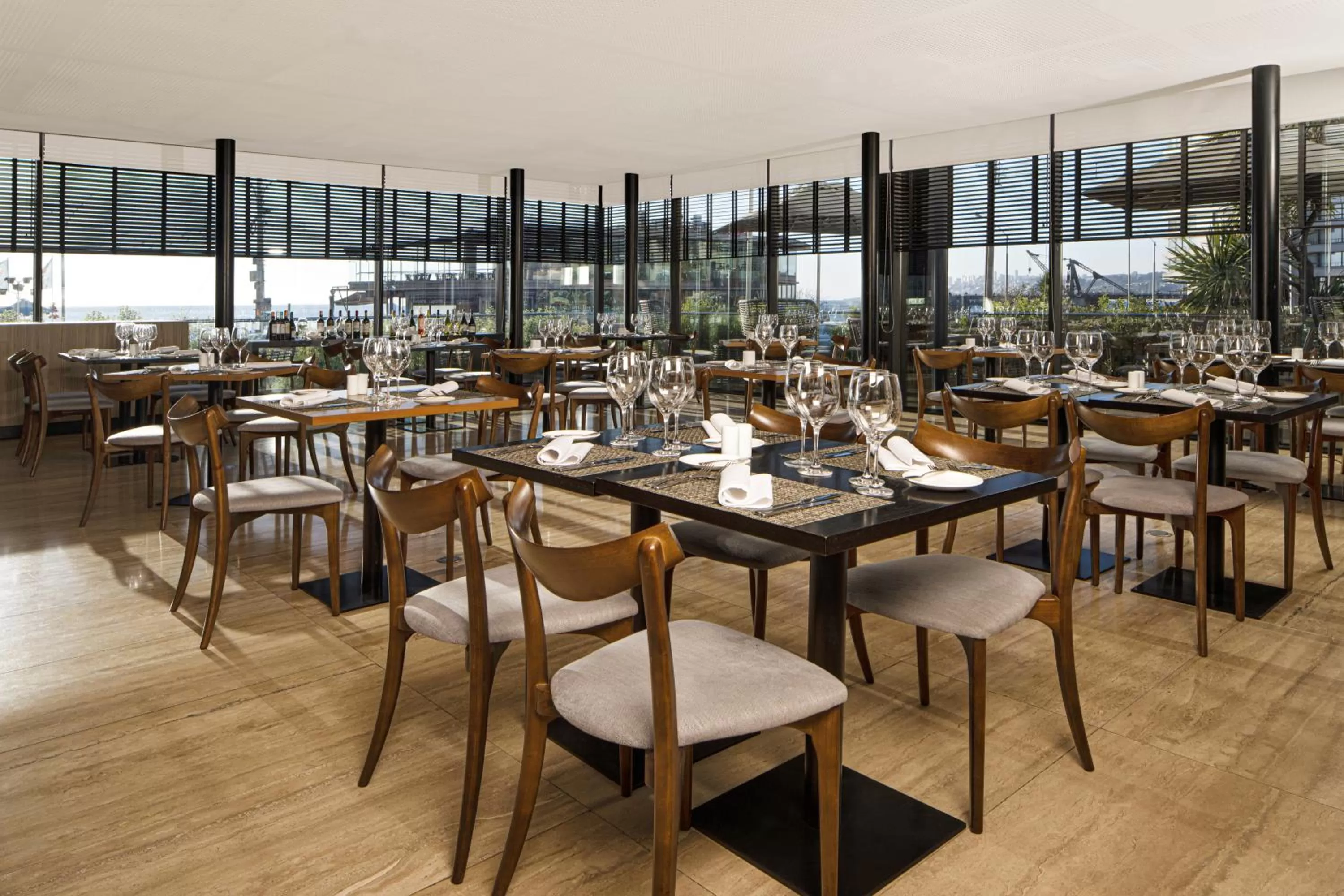 Restaurant/places to eat in Pullman Vina del Mar San Martin