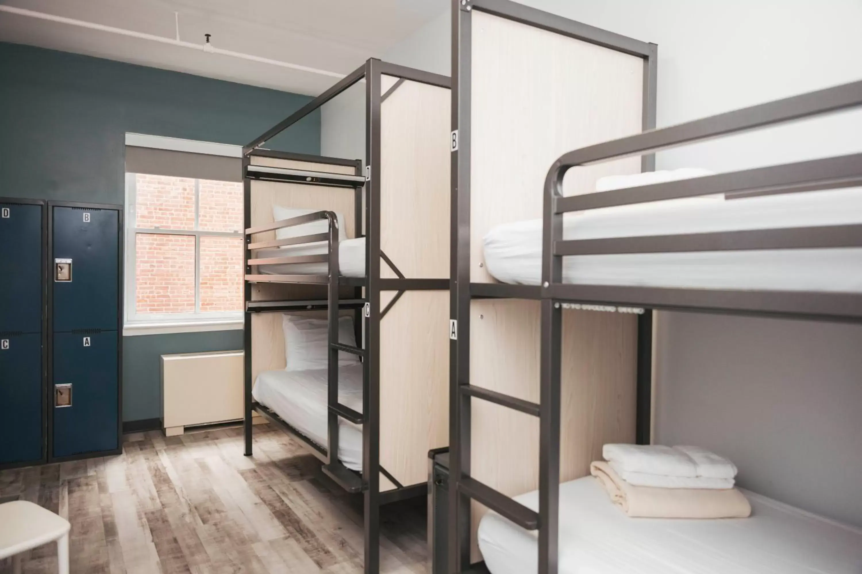 Bedroom, Bunk Bed in HI New York City Hostel
