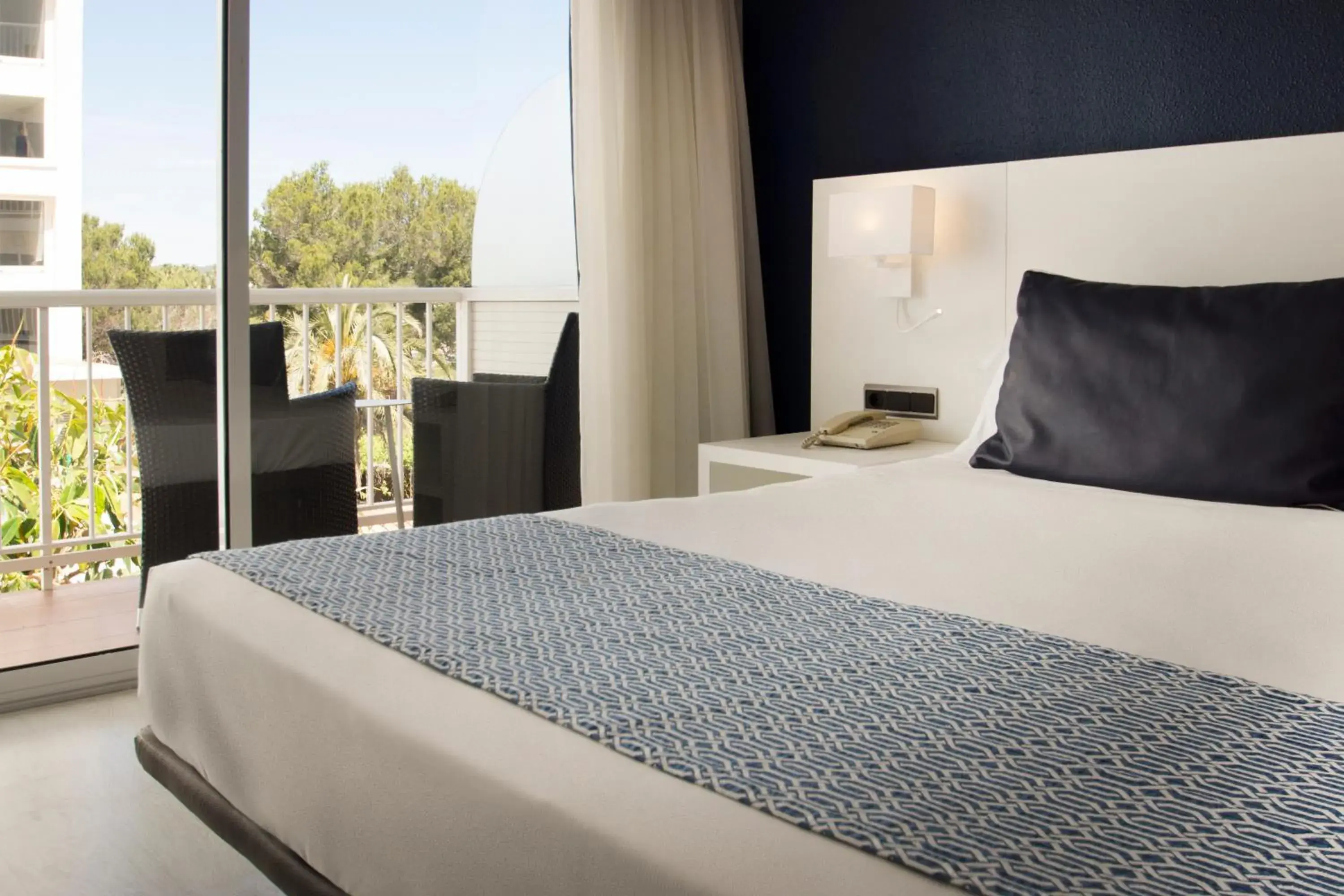 Bed in Catalonia del Mar - Adults Only