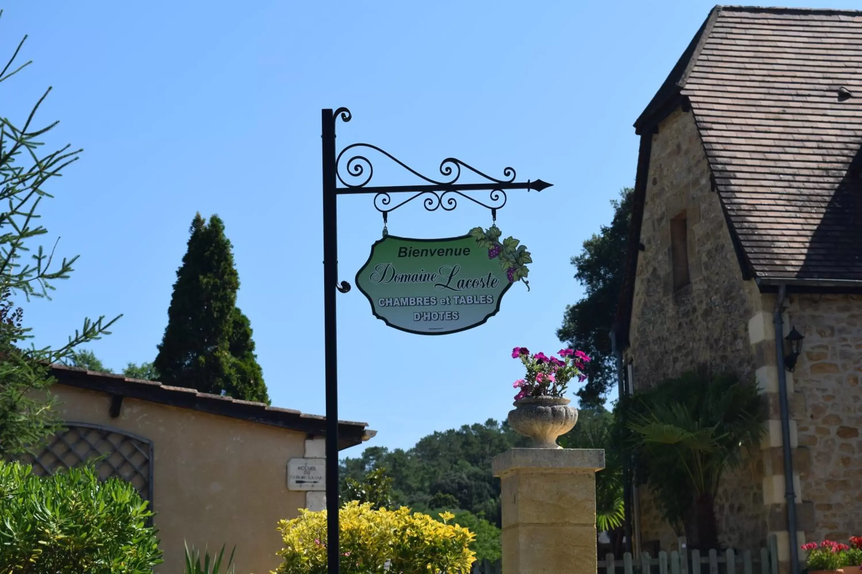 Property logo or sign, Property Building in Domaine Lacoste