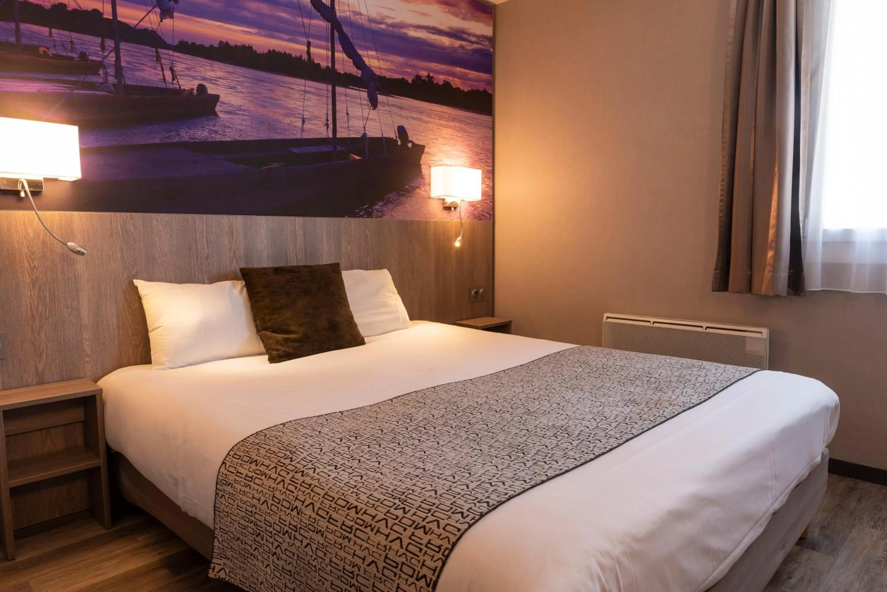 Bed in The Originals City, Hôtel La Terrasse, Tours Nord