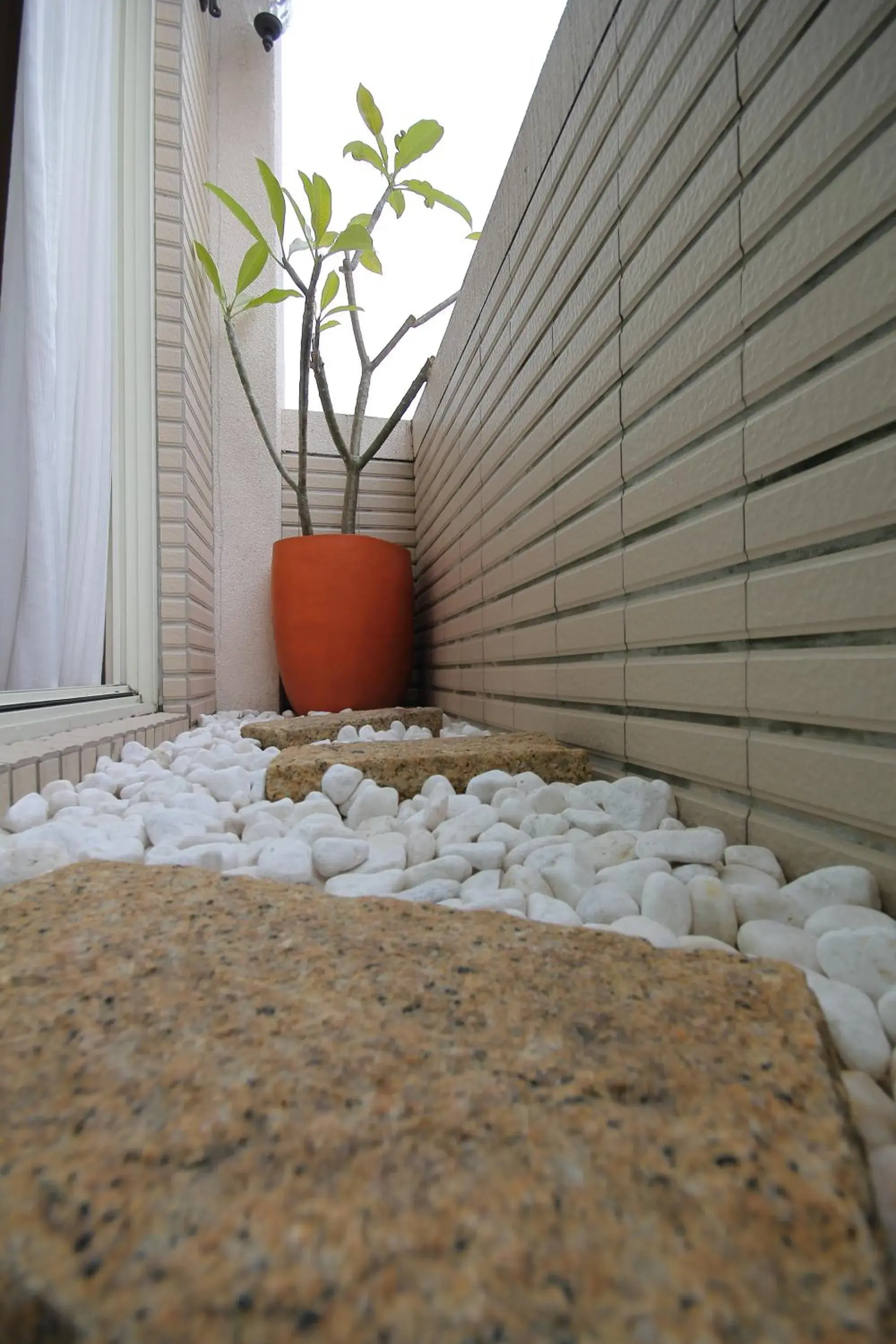 Balcony/Terrace, Bed in Hualien Paris Home B&B