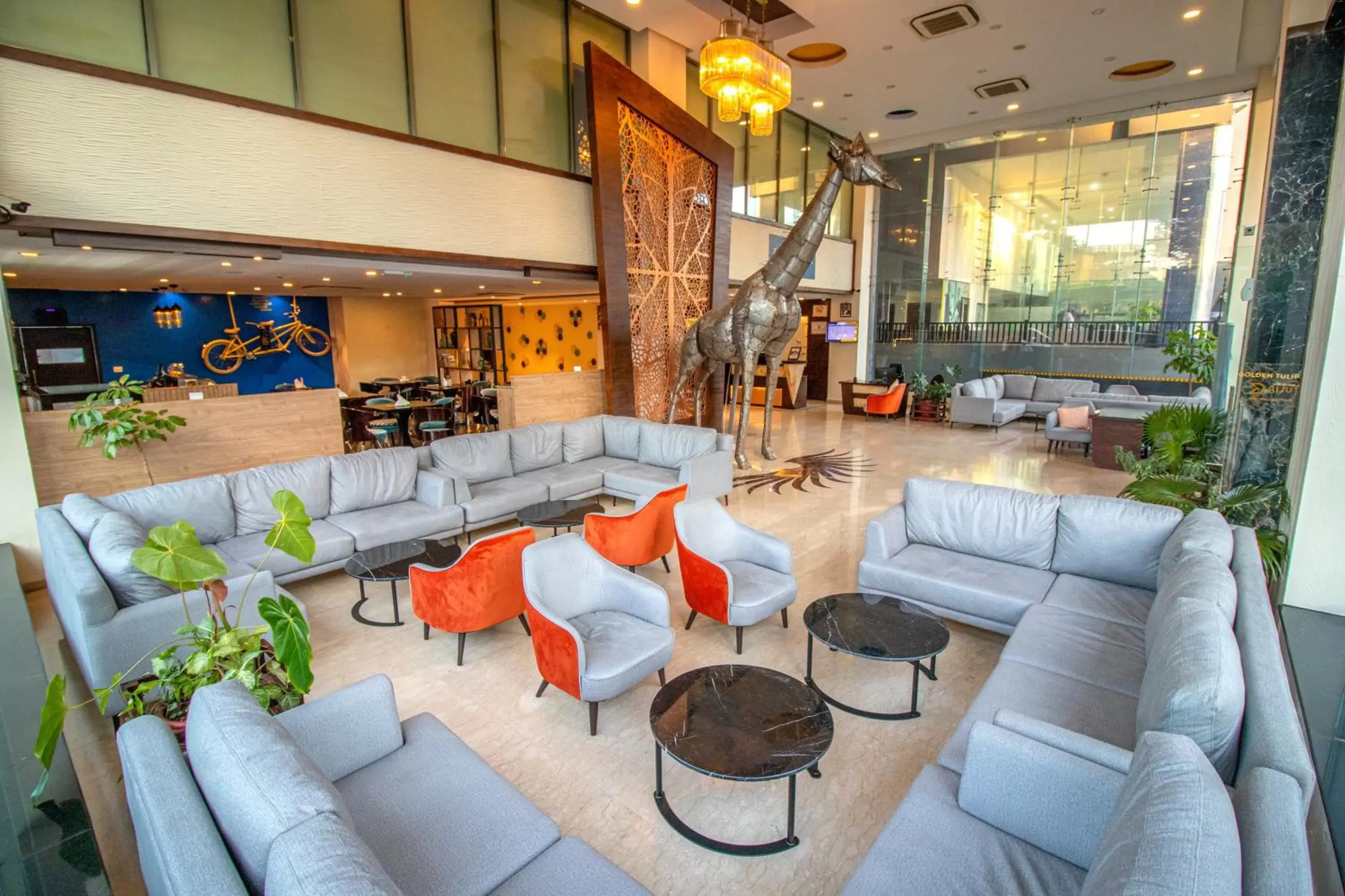 Lobby or reception, Lounge/Bar in Golden Tulip Westlands Nairobi