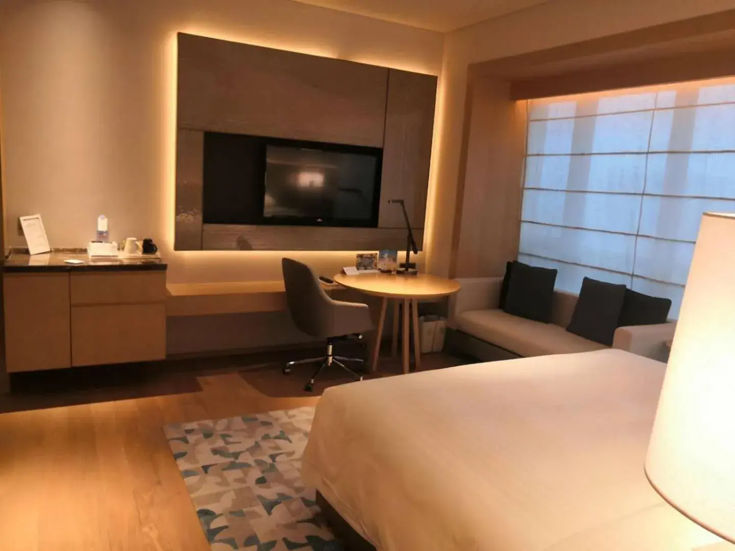 Property building, TV/Entertainment Center in Courtyard By Marriott Shanghai Hongqiao