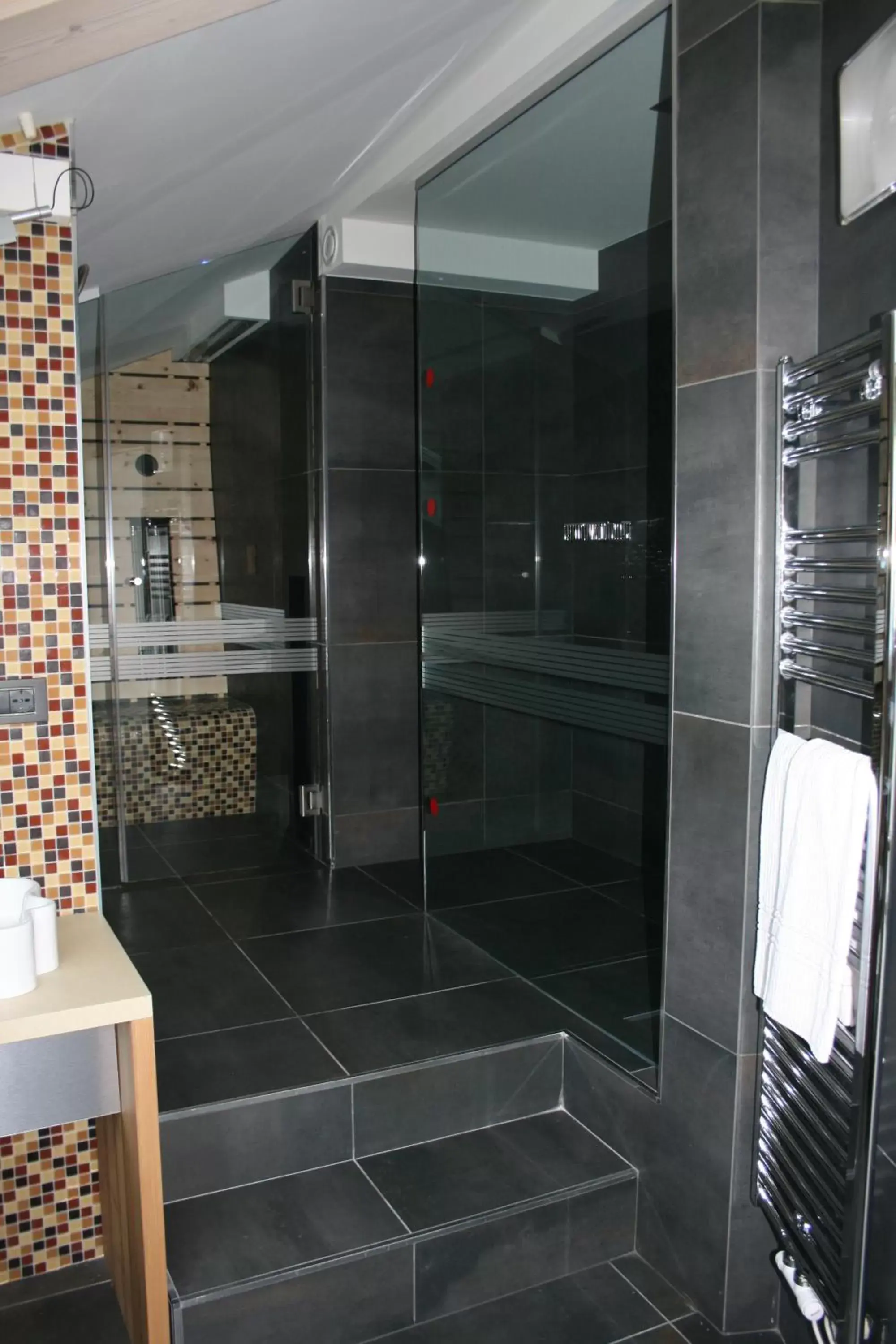 Photo of the whole room, Bathroom in Hotel Orso Grigio