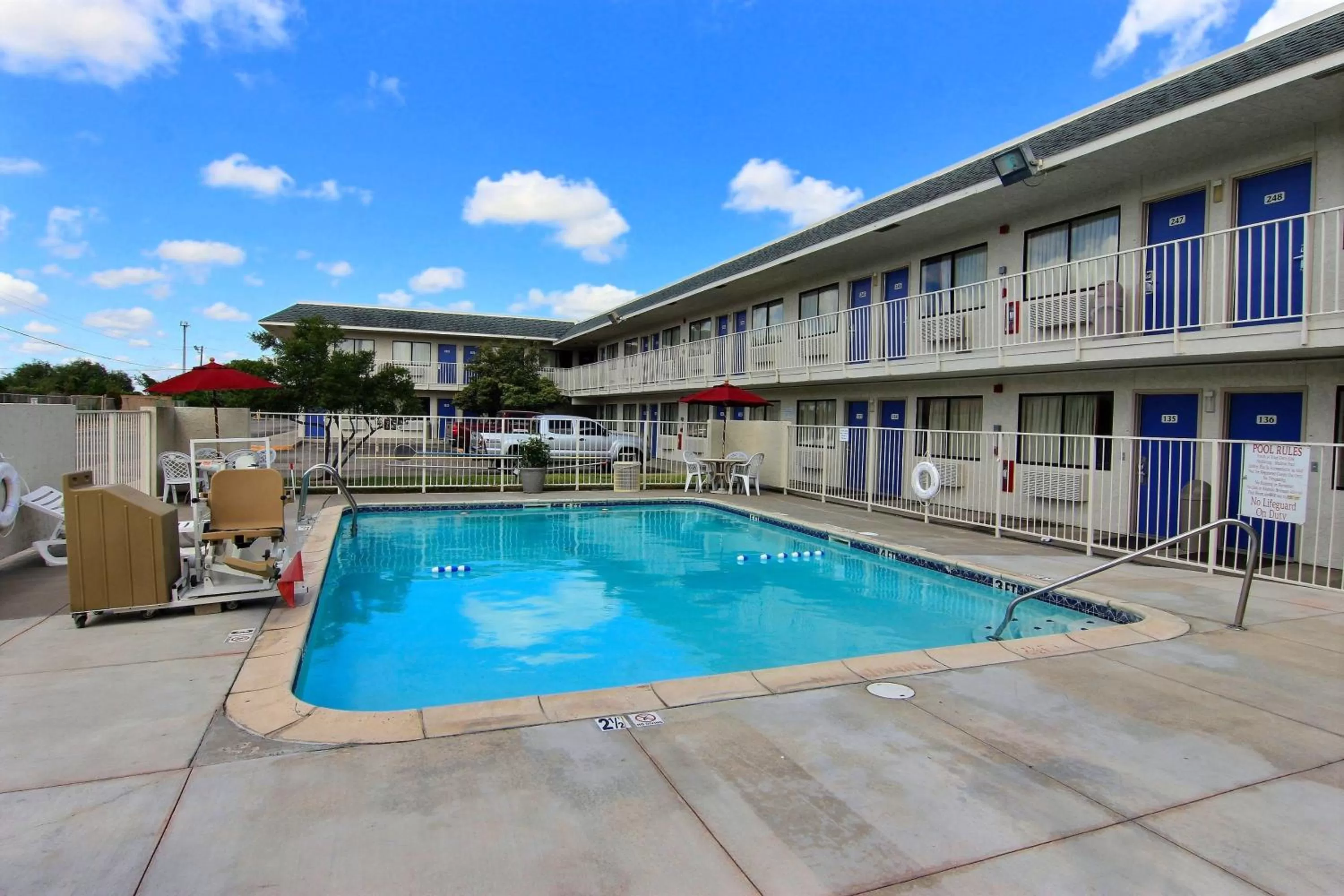 Swimming pool in Motel 6-Kingsville, TX