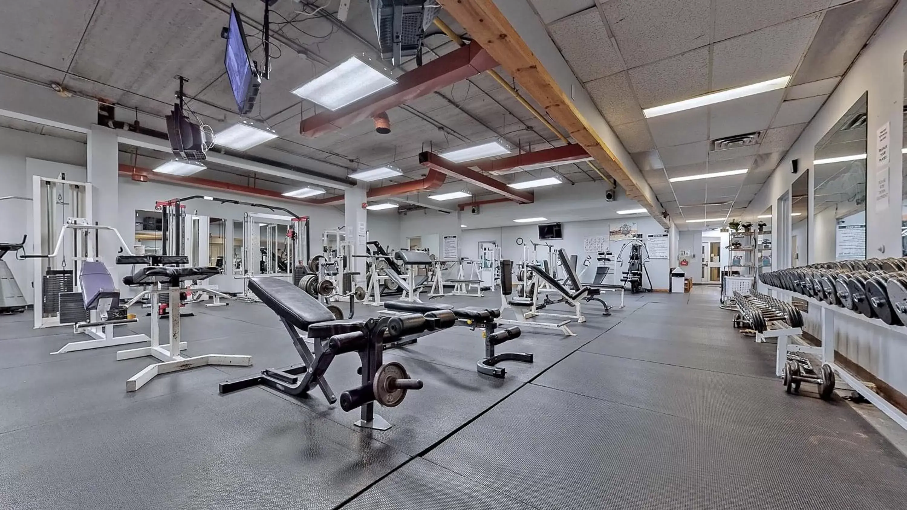 Fitness centre/facilities in Ramada by Wyndham Arnprior Fitness centre/facilities in Ramada by Wyndham Arnprior