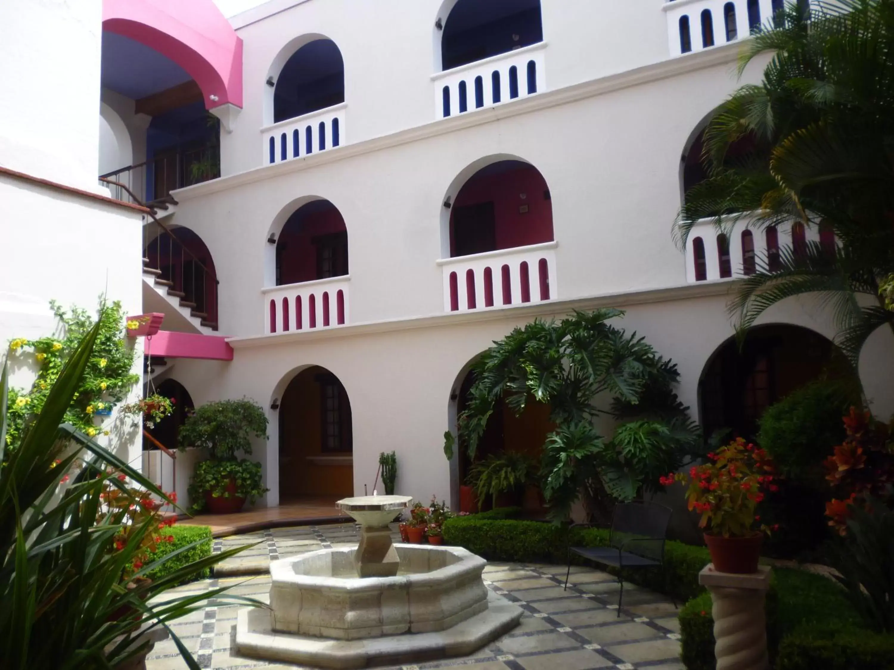 Facade/entrance, Property Building in Hotel Trébol