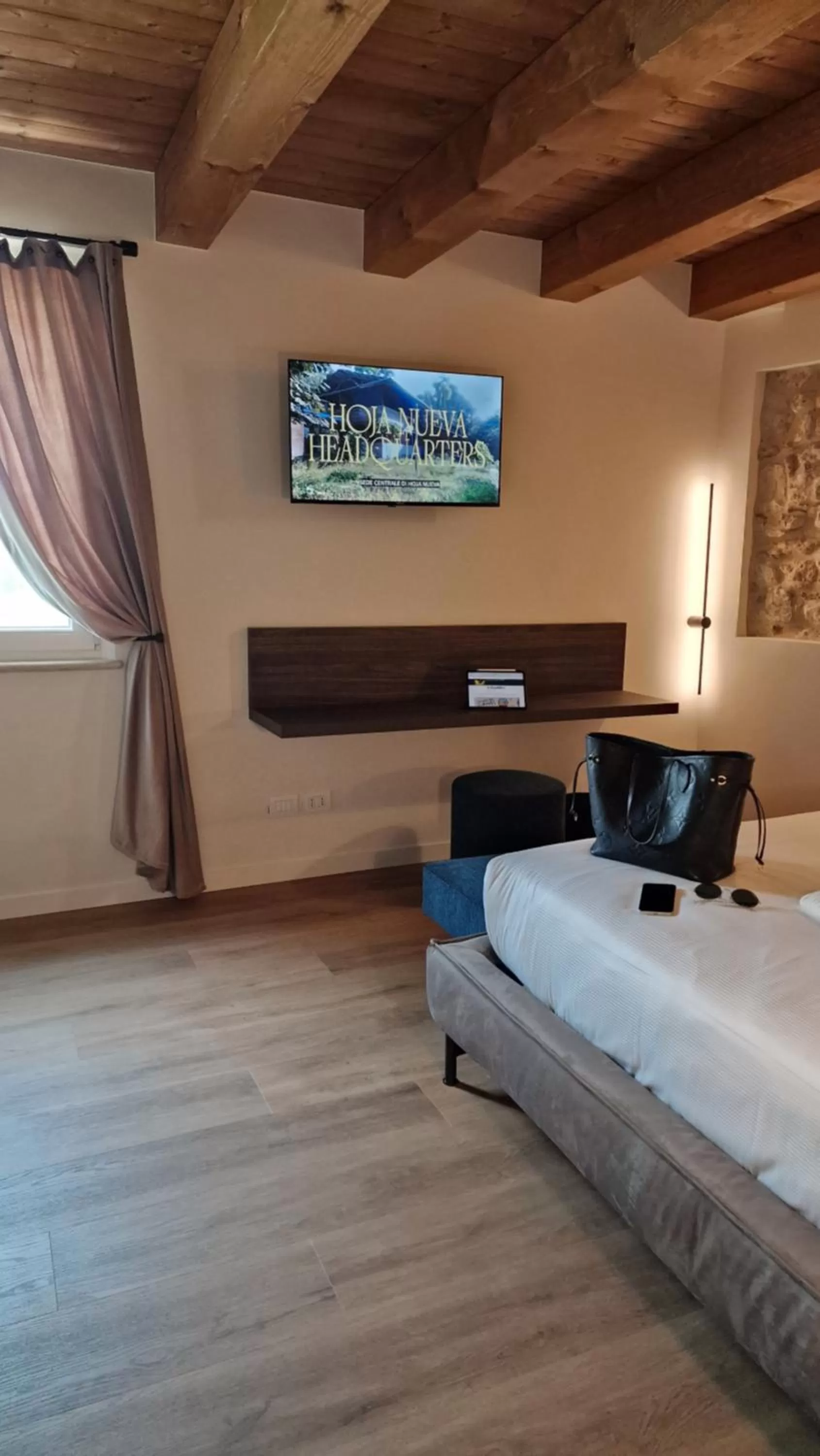 TV and multimedia, TV/Entertainment Center in Casa Ossan