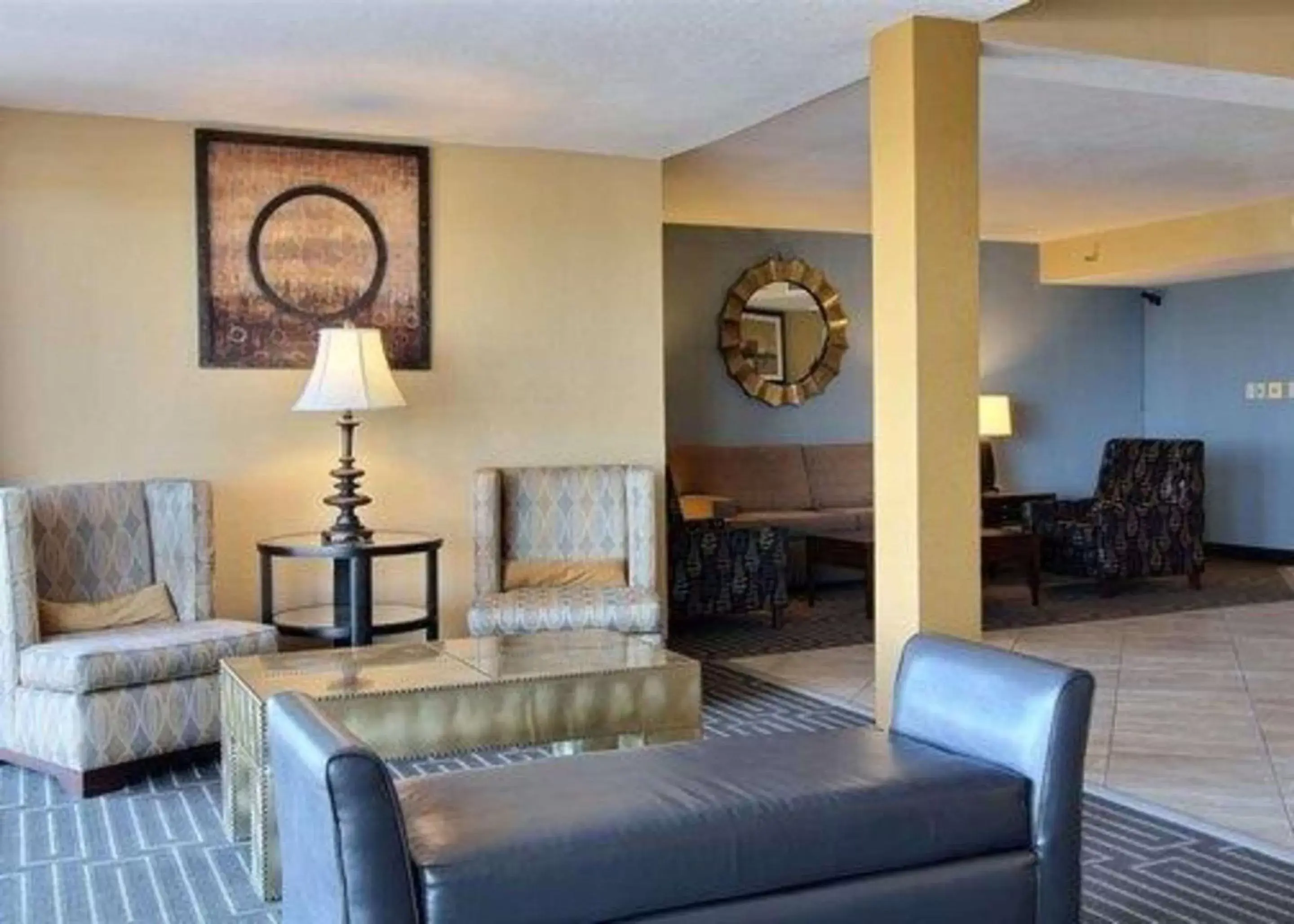 Lobby or reception, Seating Area in Quality Inn