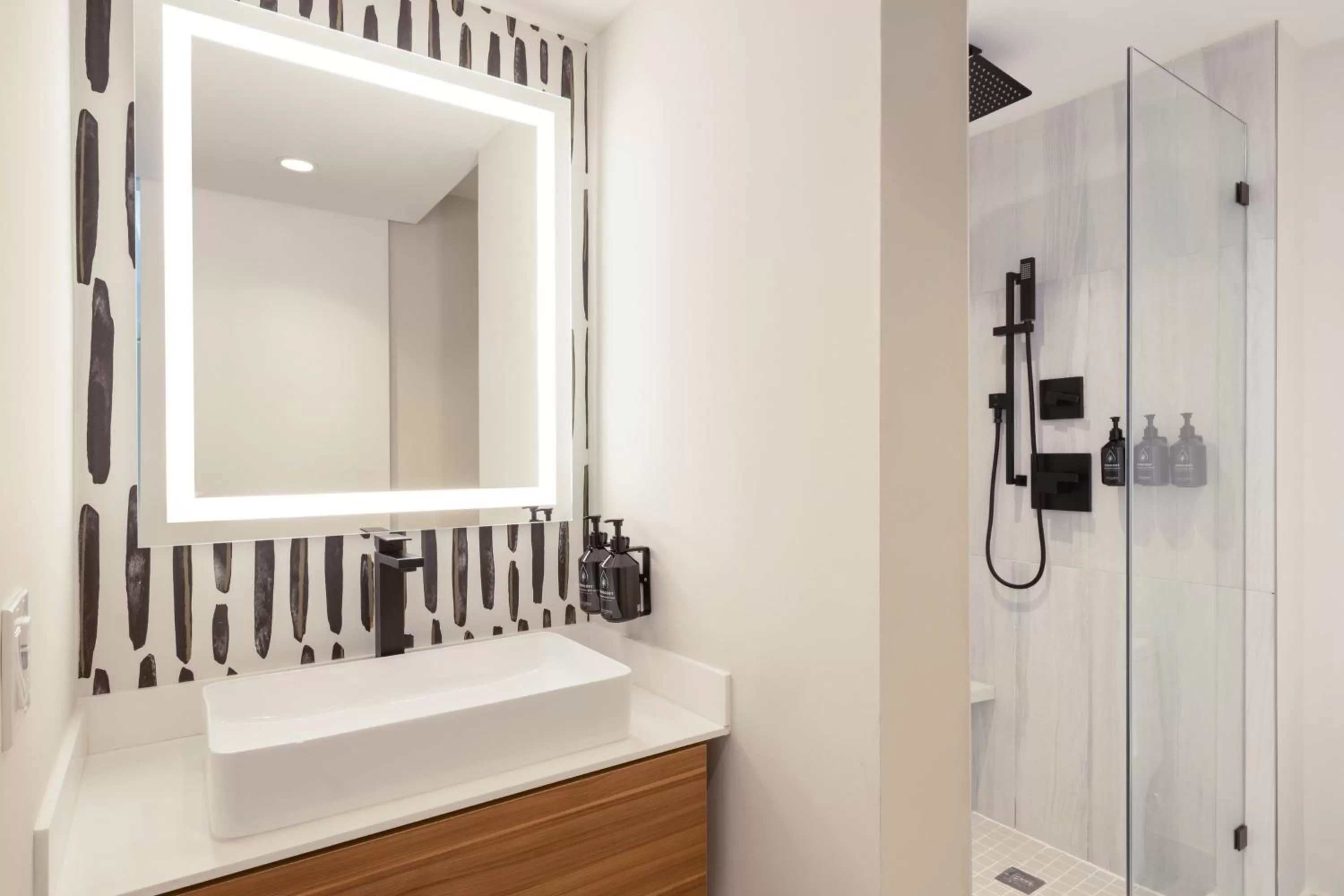 Bathroom in Atwell Suites Miami Brickell by IHG