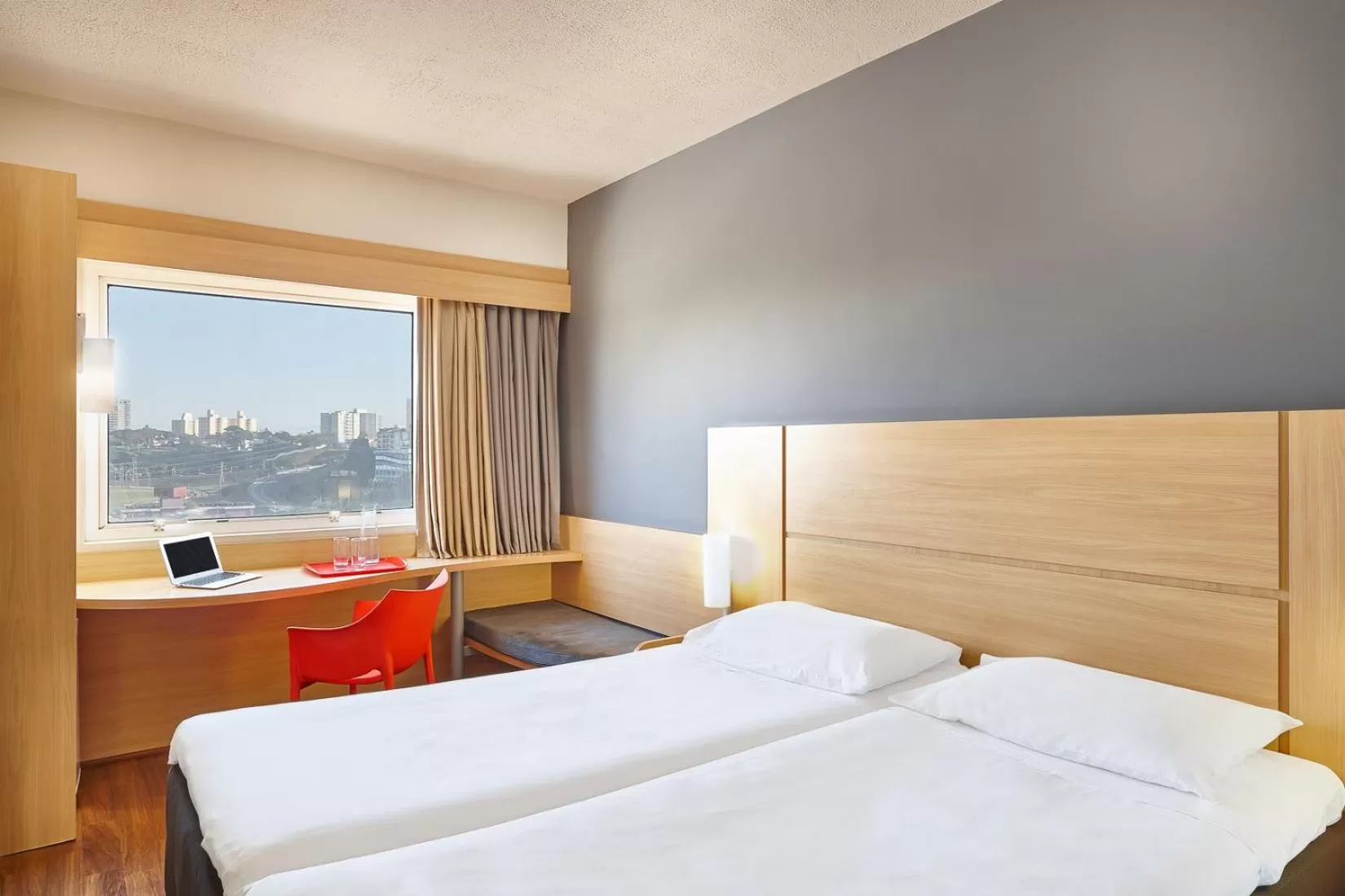 Bed in ibis Sao Jose dos Campos Dutra