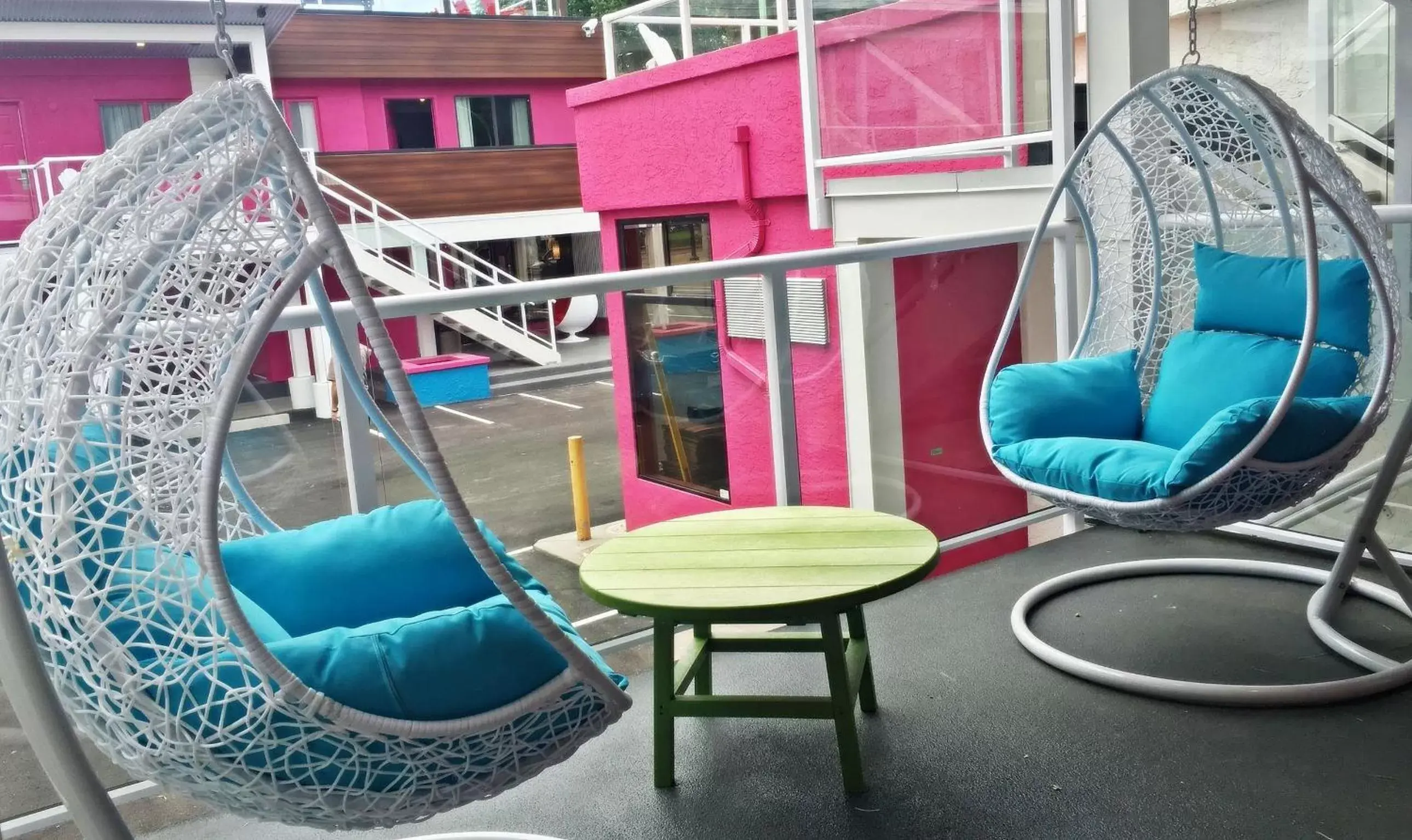 Balcony/Terrace in Hotel Zed Kelowna Balcony/Terrace in Hotel Zed Kelowna