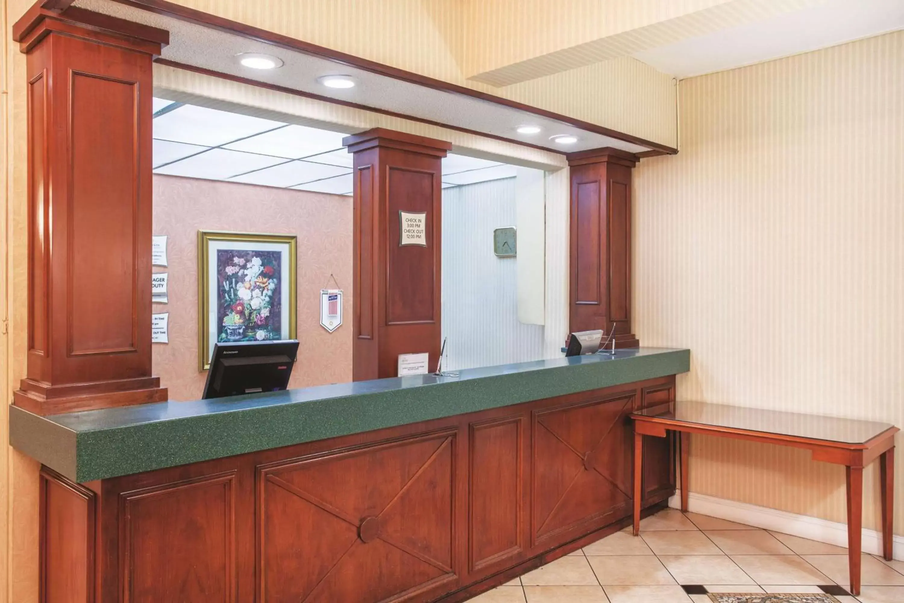Lobby or reception, Lobby/Reception in La Quinta Inn by Wyndham Berkeley