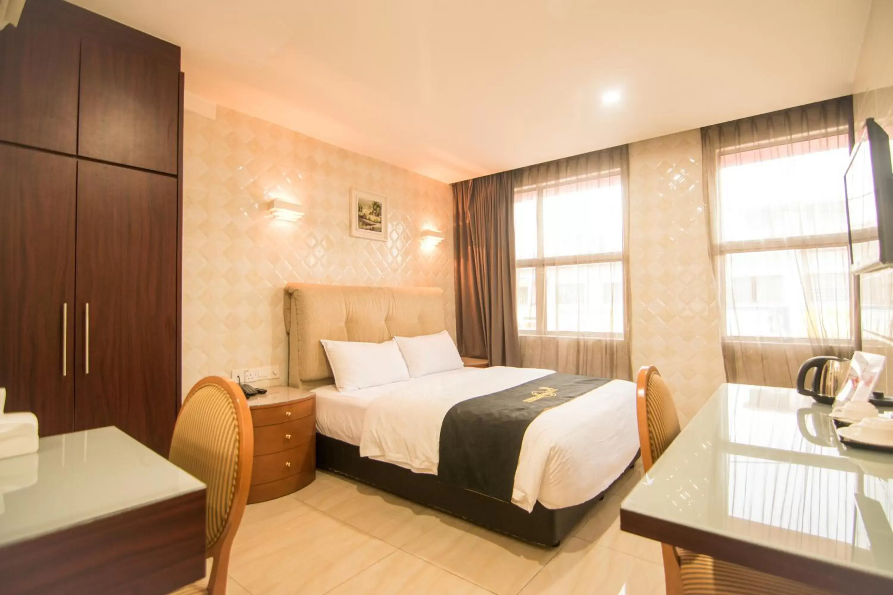 Bedroom, Bed in Suwara Hotel Kepong KL