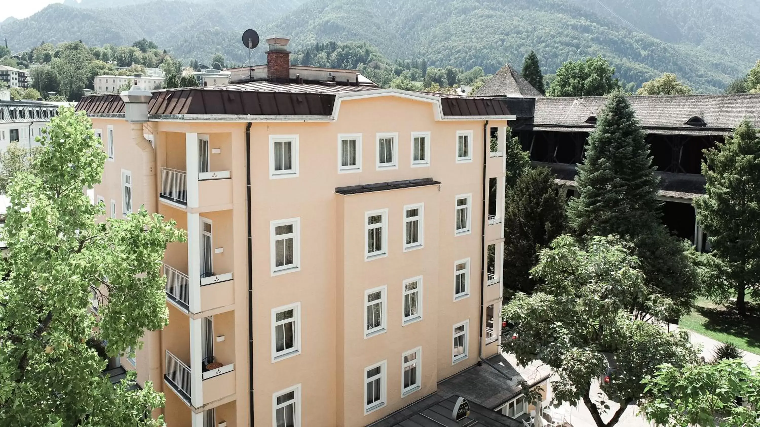 Property Building in Galerie Hotel