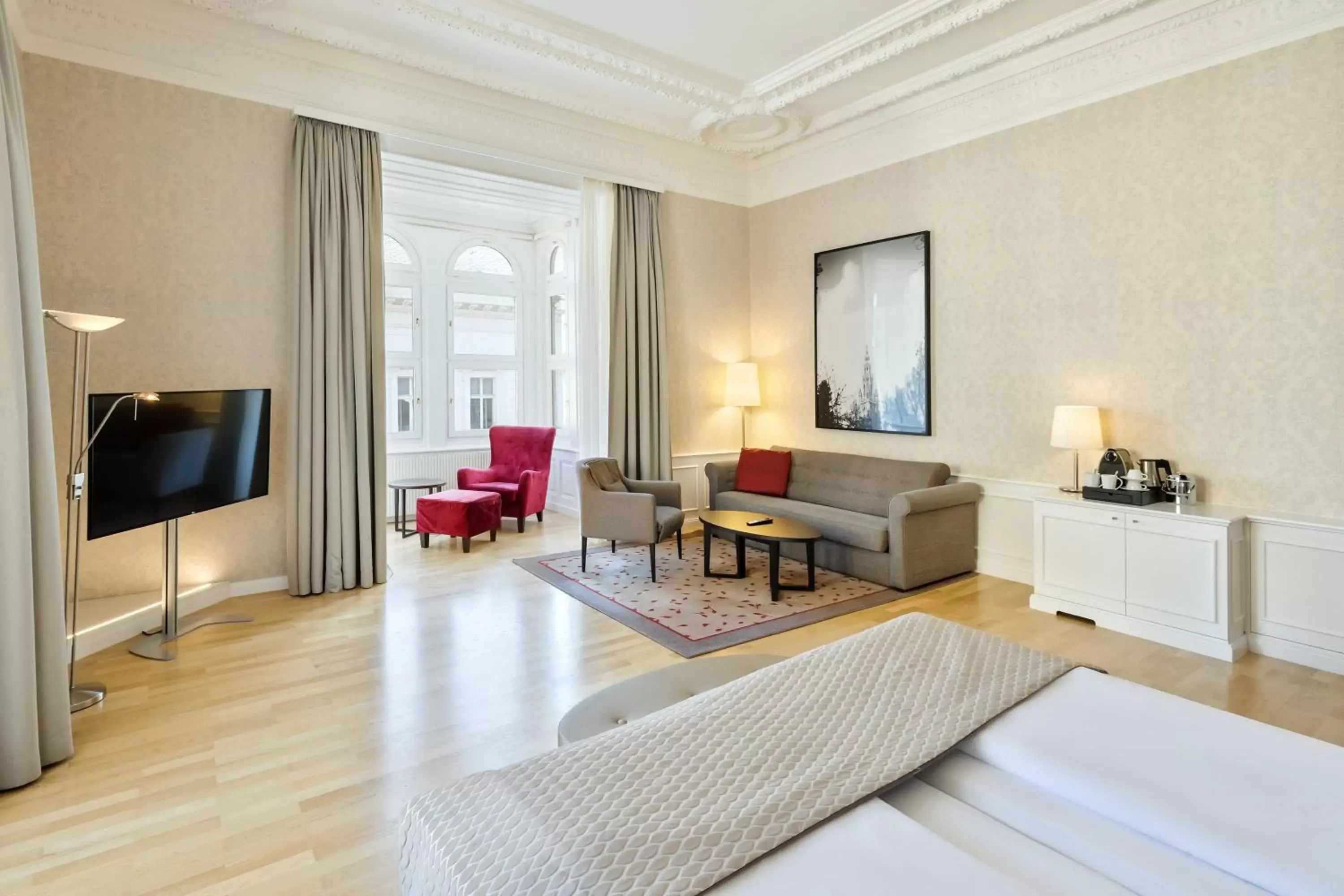 Photo of the whole room, Seating Area in Hotel Rathauspark Wien, a member of Radisson Individuals