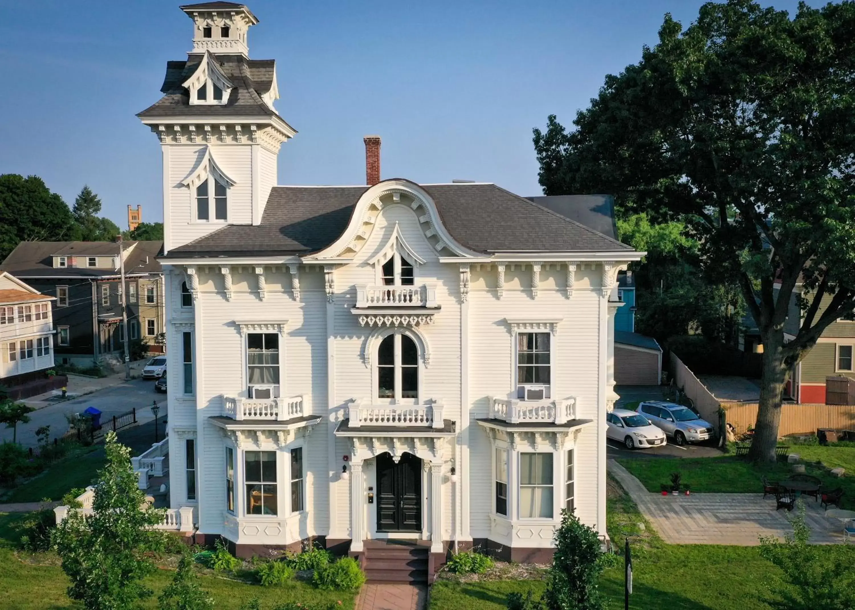 Property Building in The Wedding Cake House