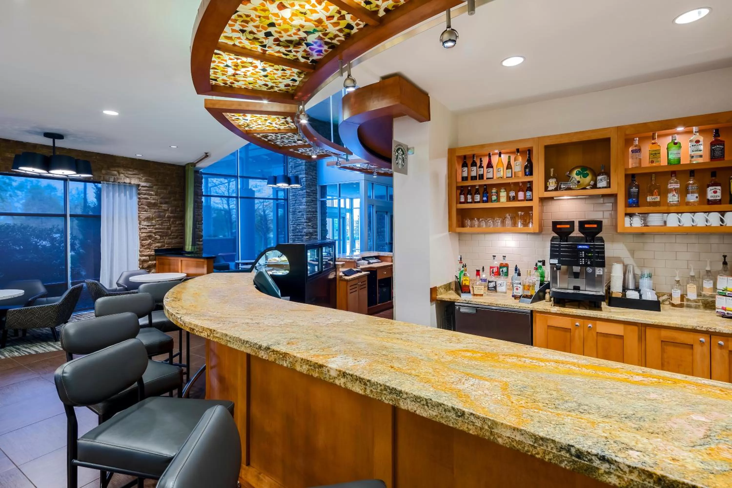 Lounge or bar in Hyatt Place South Bend/Mishawaka