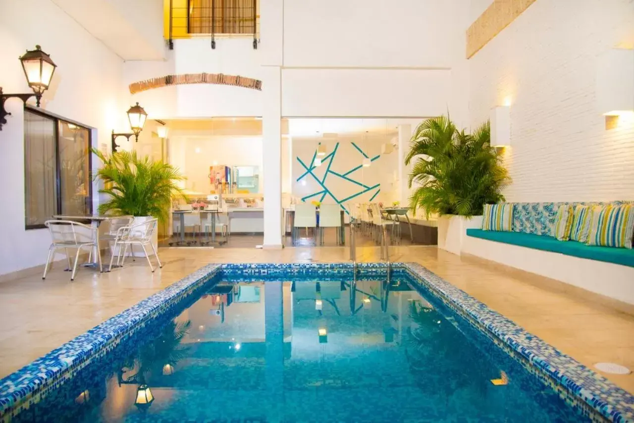 Restaurant/places to eat, Swimming Pool in Hotel Virrey Cartagena