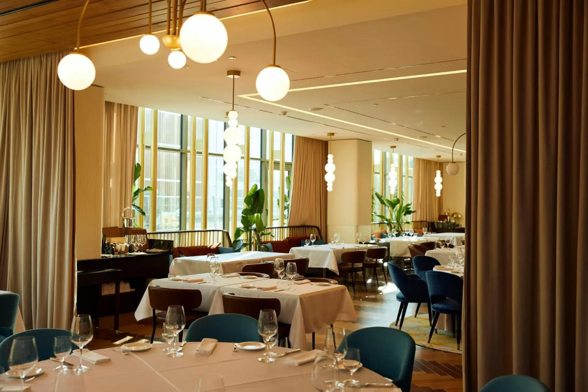 Restaurant/Places to Eat in Crowne Plaza Belgrade, an IHG Hotel