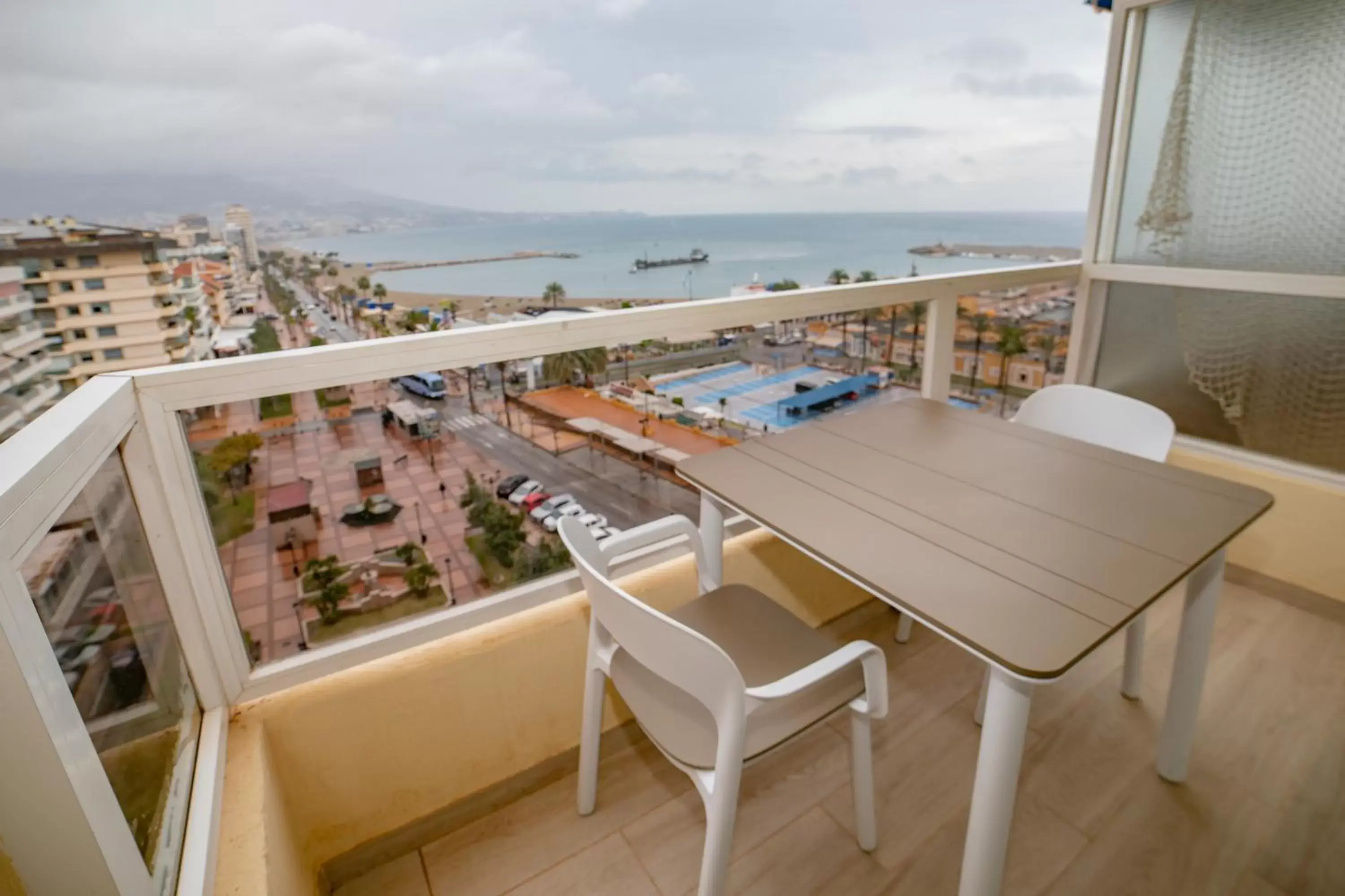 Balcony/Terrace, Pool View in Hotel Apartamentos Pyr Fuengirola