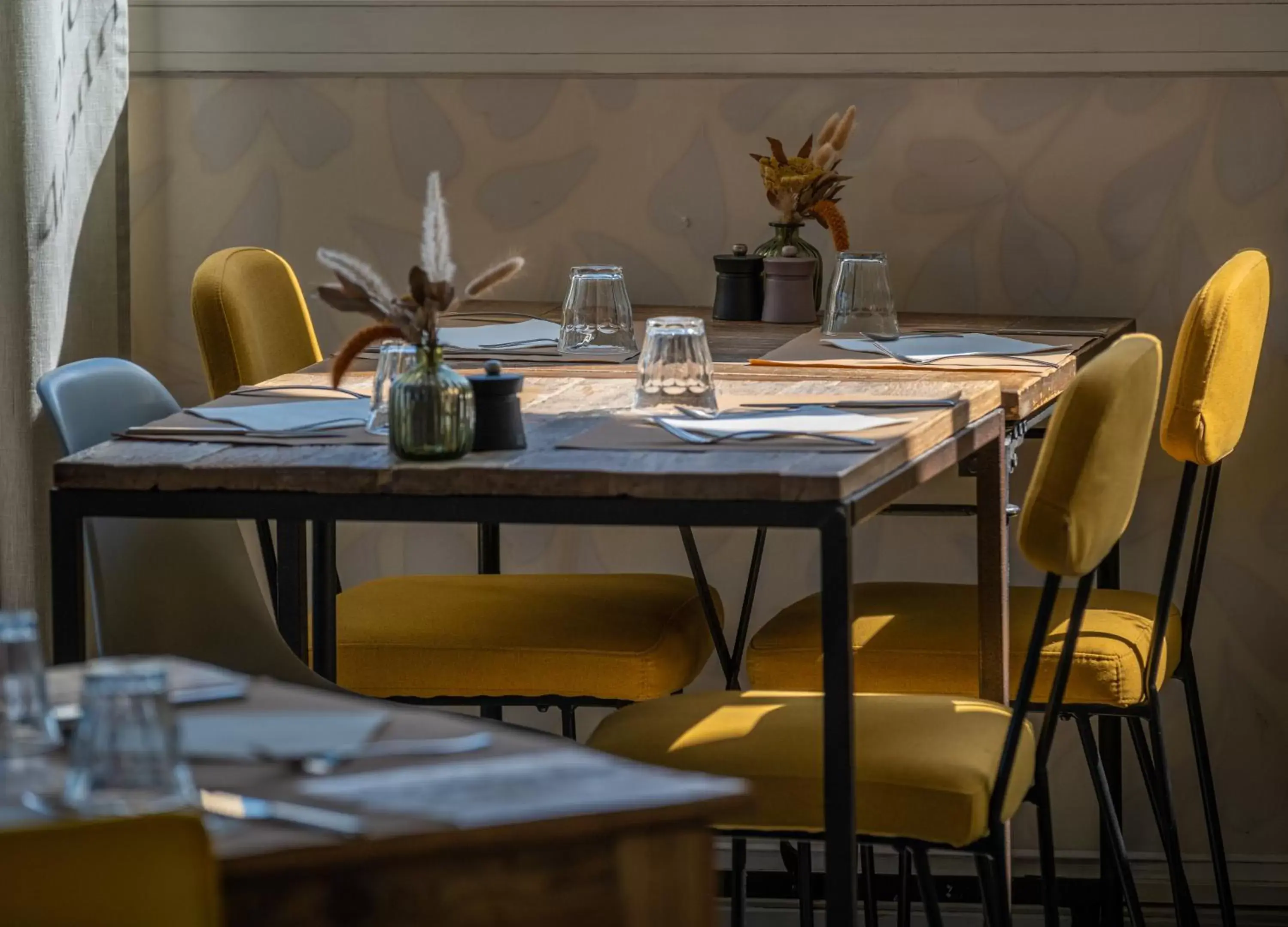 Restaurant/places to eat in Kyriad Lyon Est - Bron Eurexpo Le Cottage Restaurant/places to eat in Kyriad Lyon Est - Bron Eurexpo Le Cottage