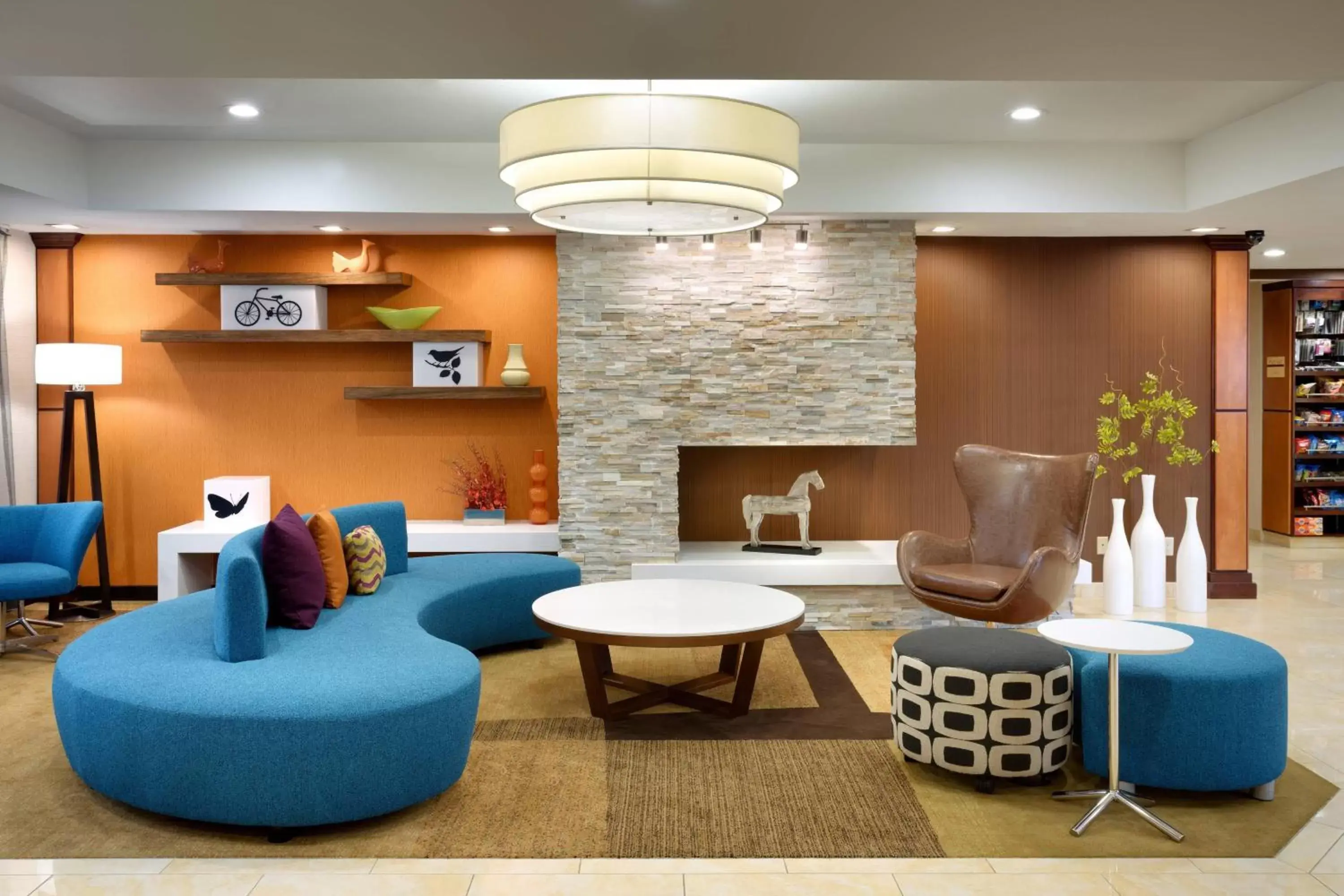 Lobby or reception, Lounge/Bar in Fairfield Inn & Suites Salt Lake City Airport