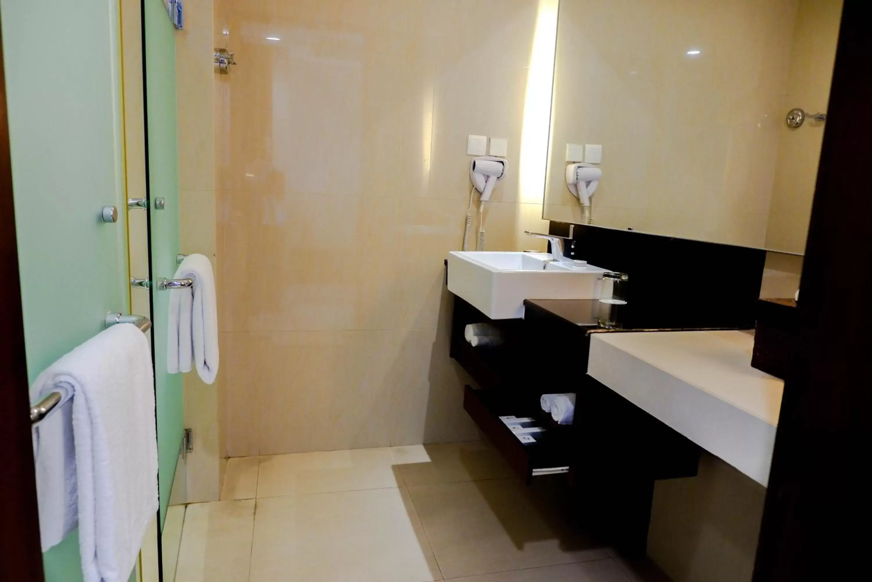 Bathroom in Swiss-Belresort Watu Jimbar Bathroom in Swiss-Belresort Watu Jimbar