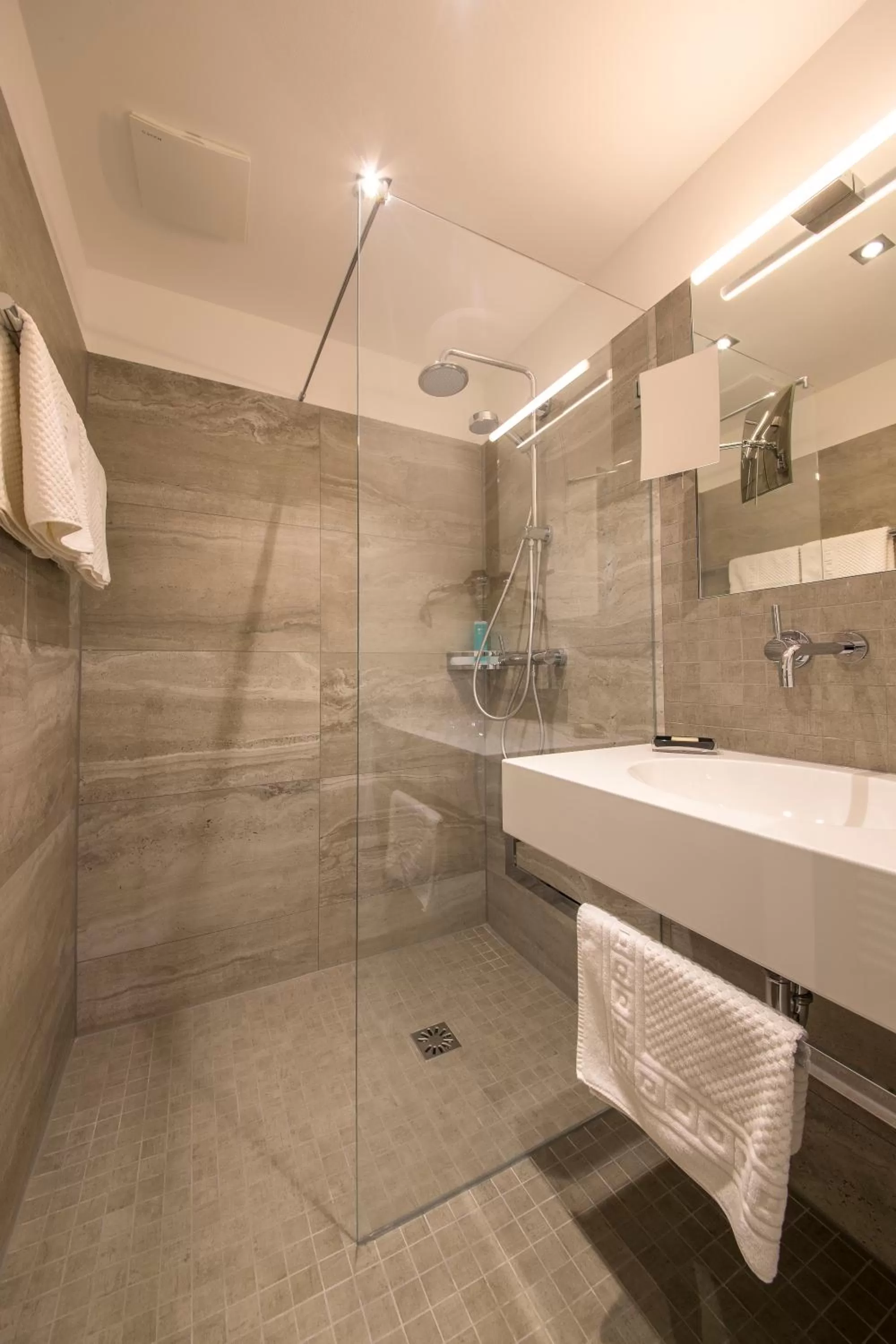 Bathroom in Michels Inselhotel Vier Jahreszeiten