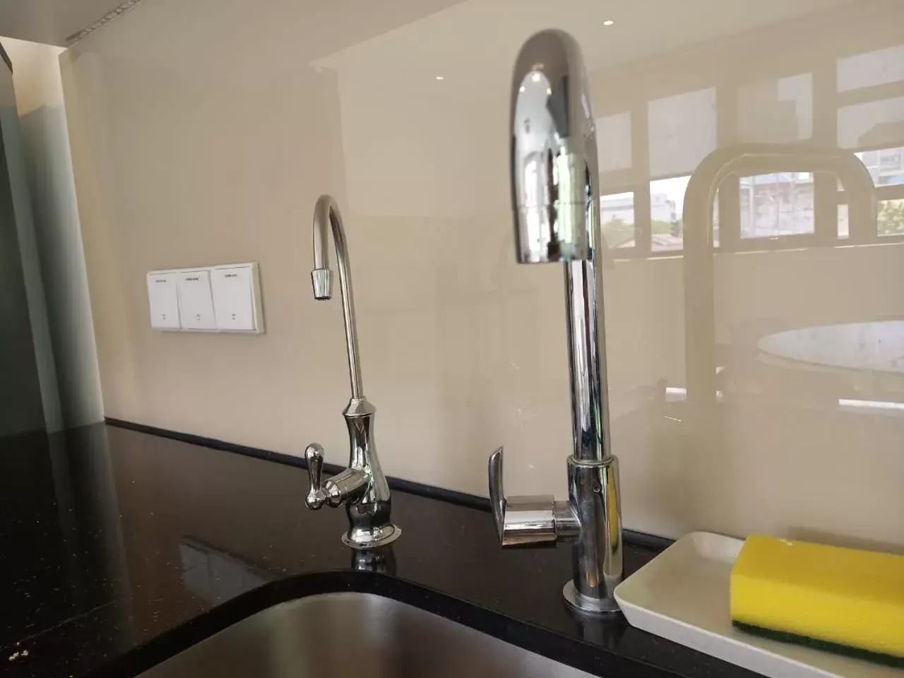 Kitchen or kitchenette, Bathroom in Magazine Vista Hotel by PHC