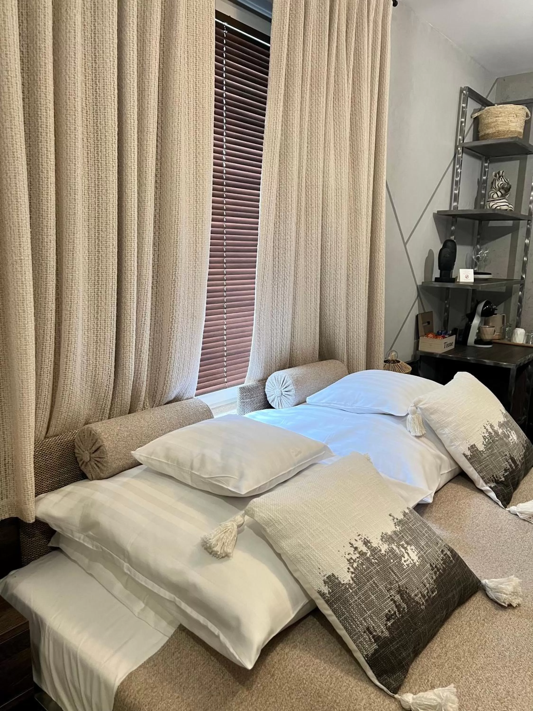 Bed in Global Home - Aparthotel - No Contact Check In