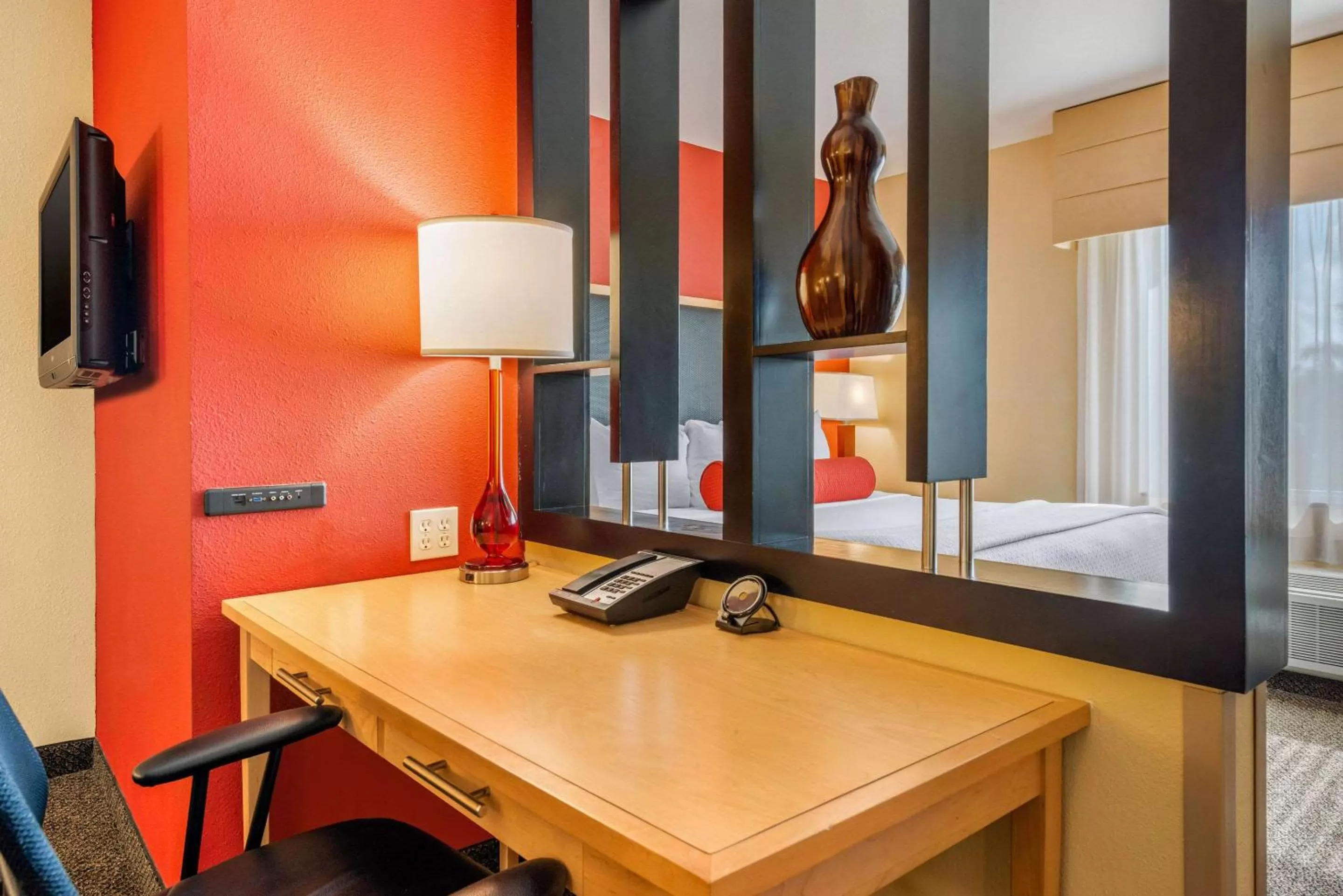 Photo of the whole room, Bed in Cambria Hotel Ft Lauderdale, Airport South & Cruise Port