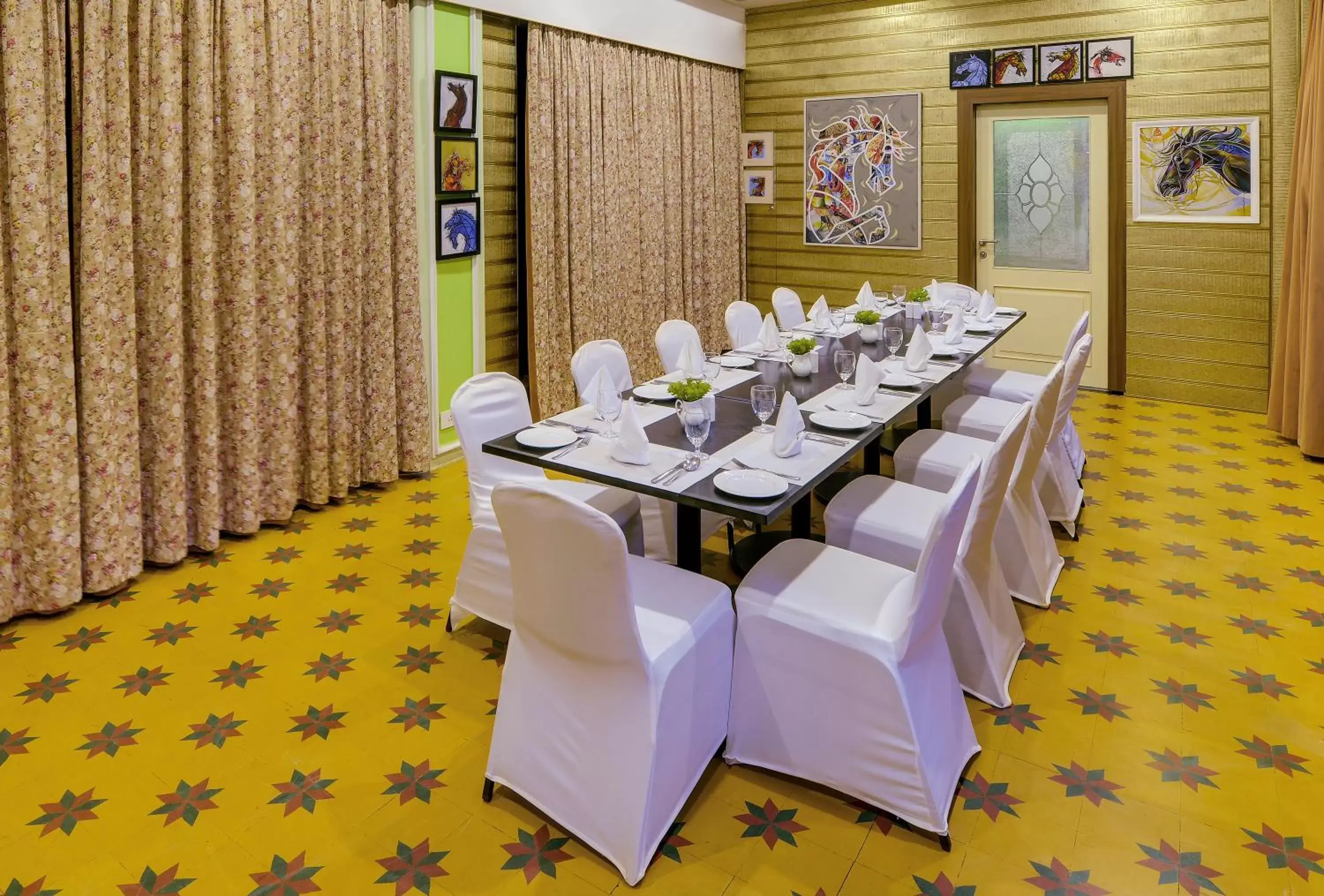 Restaurant/places to eat, Banquet Facilities in Mayfair Lagoon Hotel